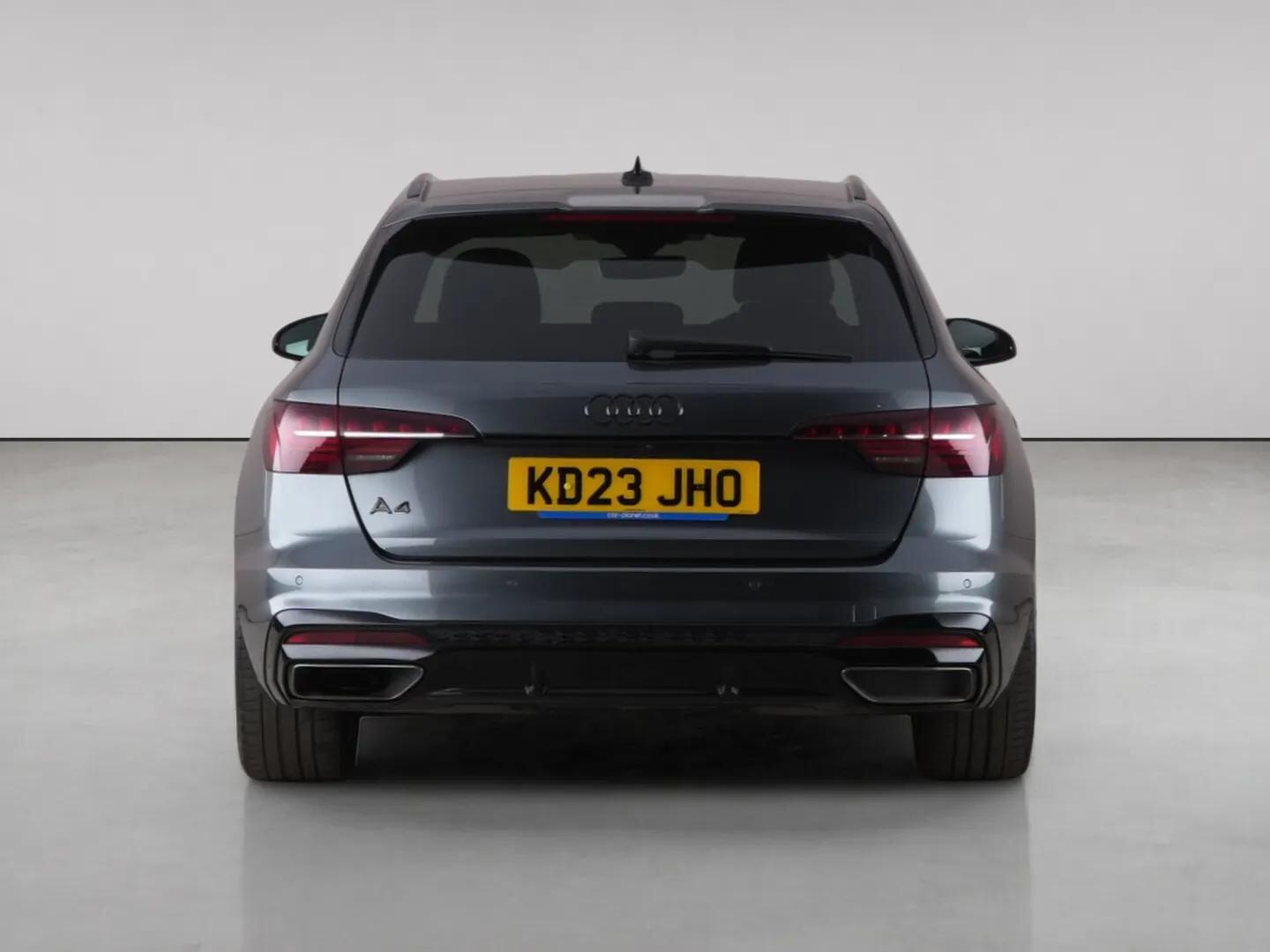 Audi A4 view 7
