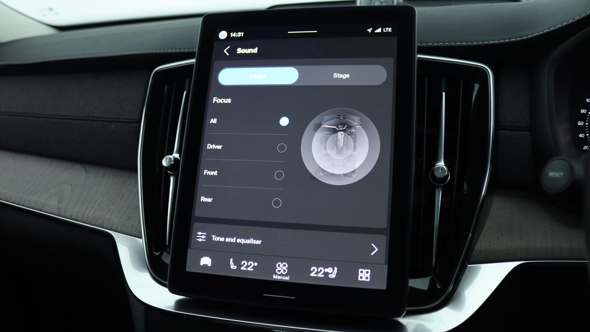 Volvo XC90 view 43
