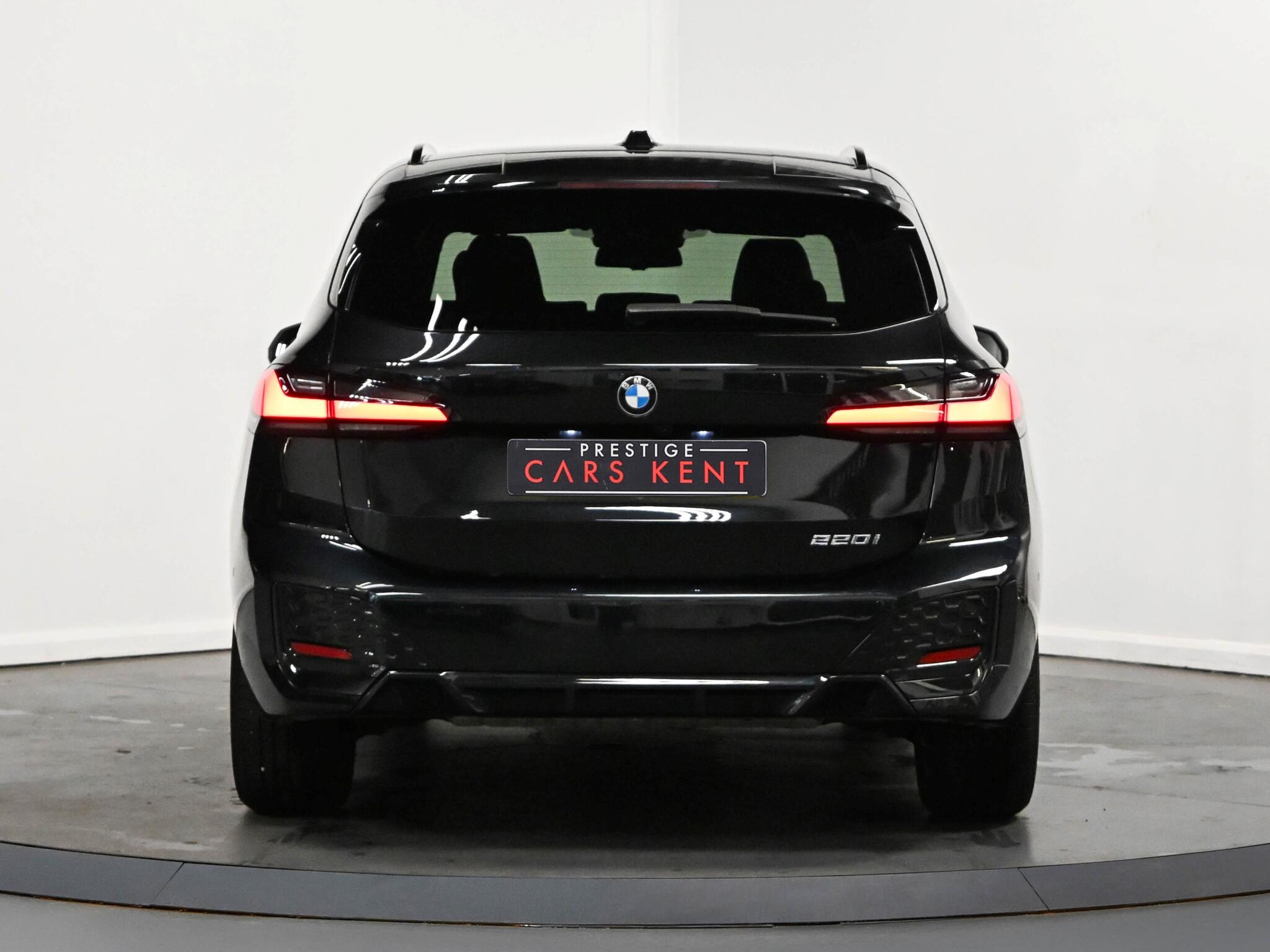 BMW 2 Series view 23