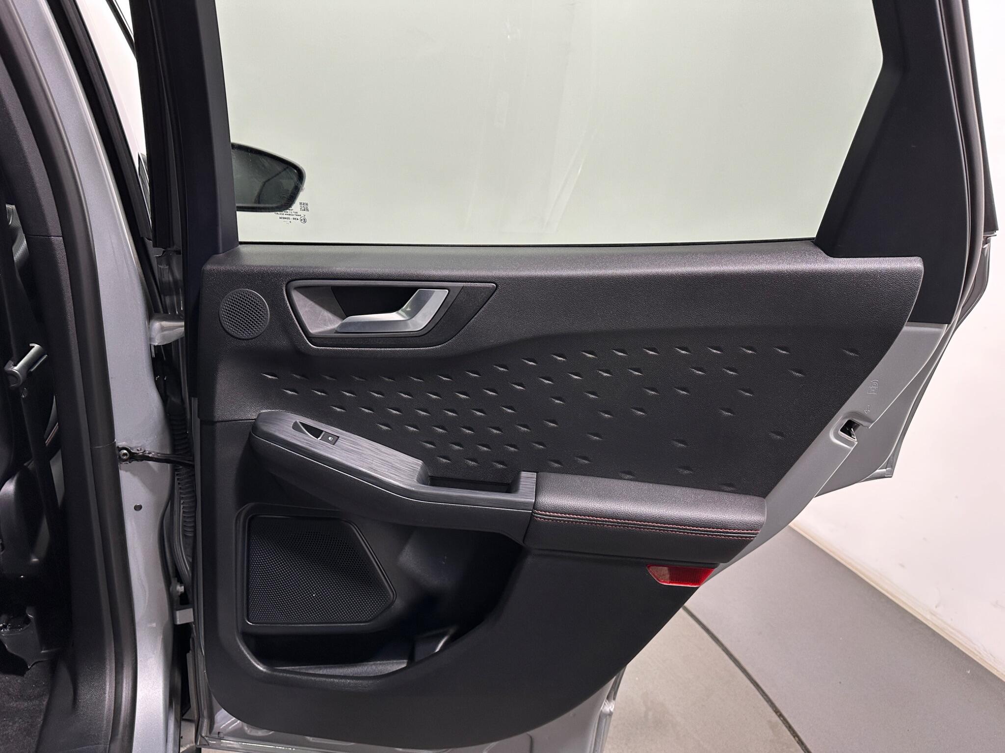 Ford Kuga view 43