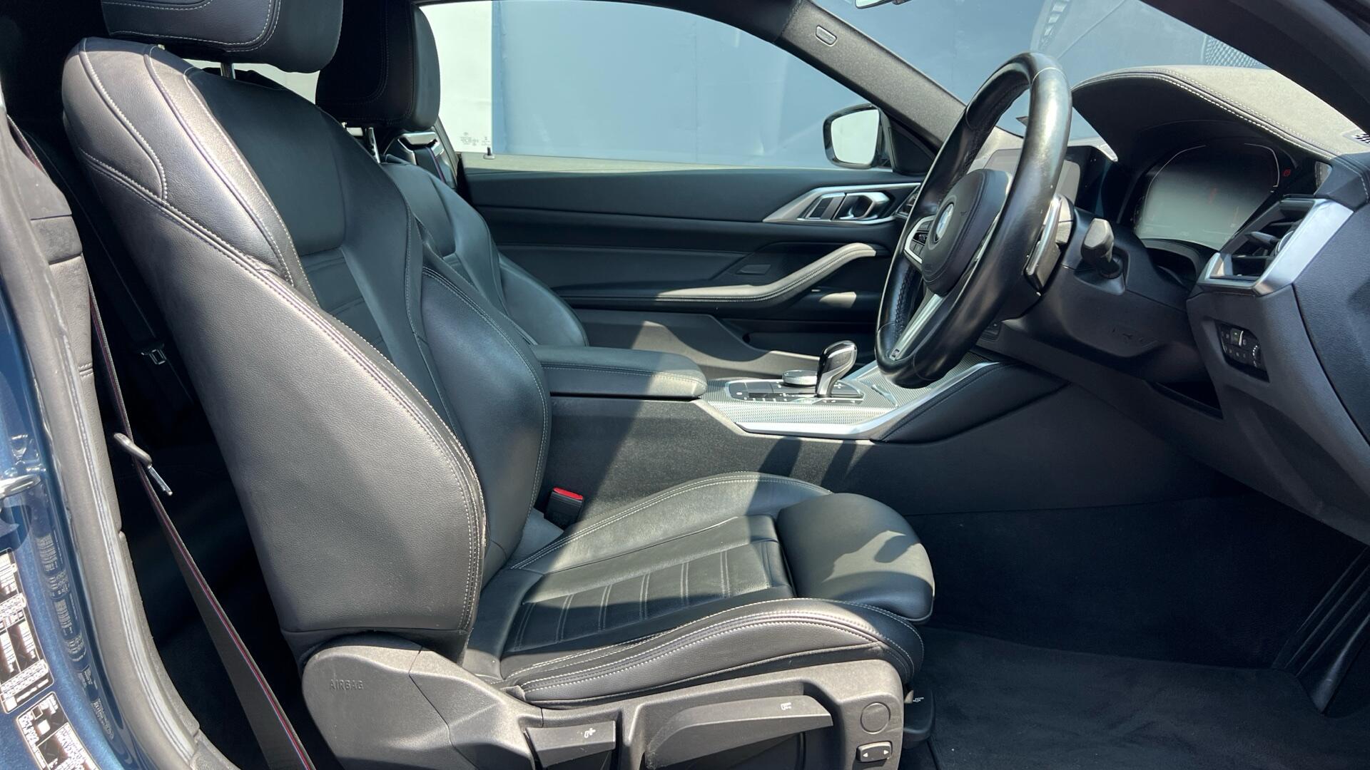 BMW 4 Series view 11