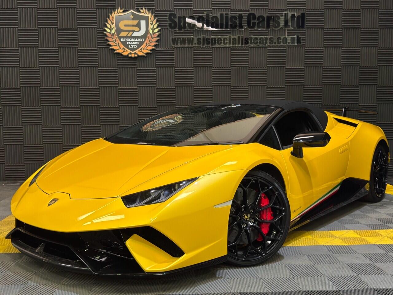Lamborghini Performante Spyder view 23
