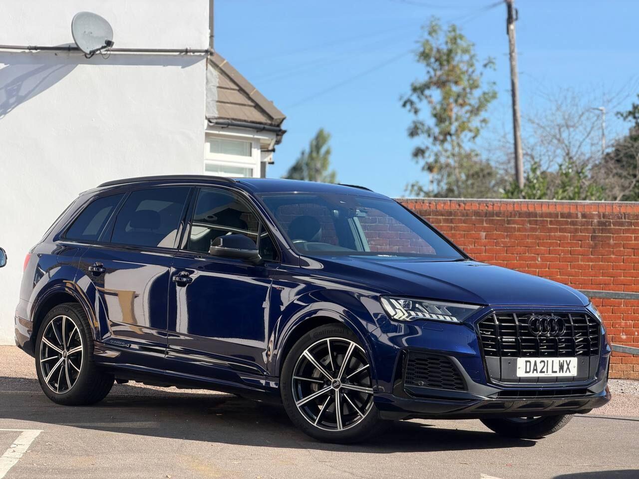 Audi Q7 view 56