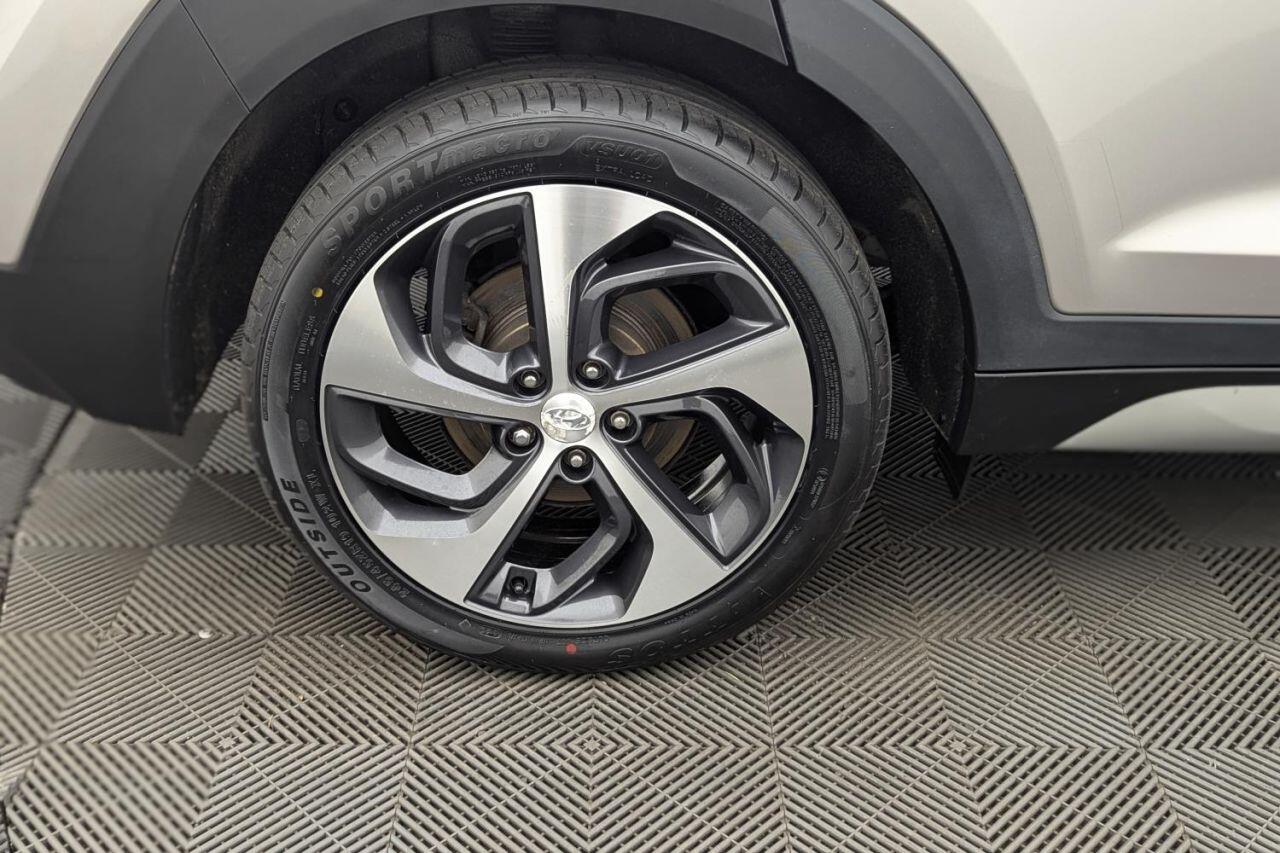 Hyundai Tucson view 48