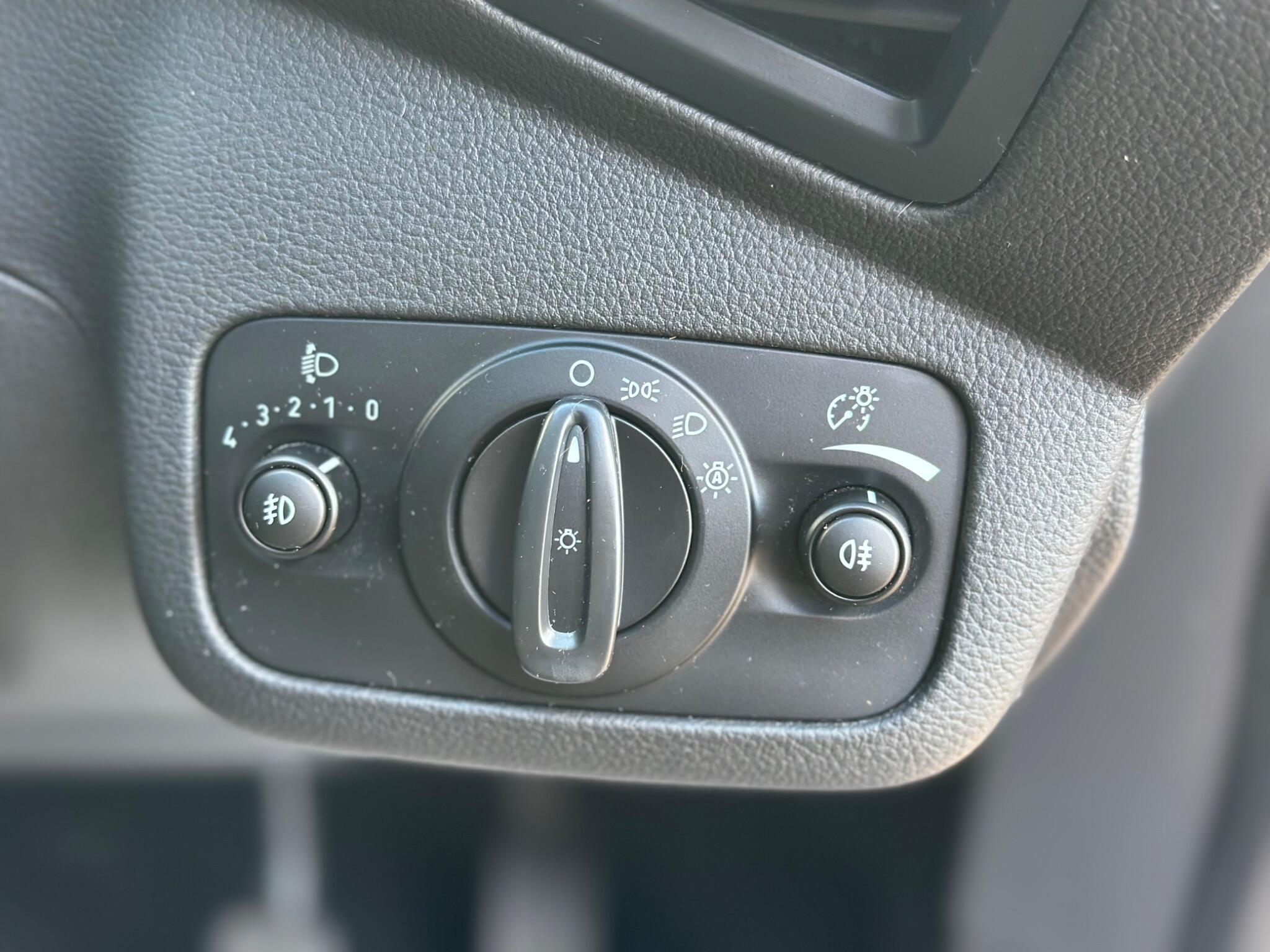 Ford Grand C-Max view 44