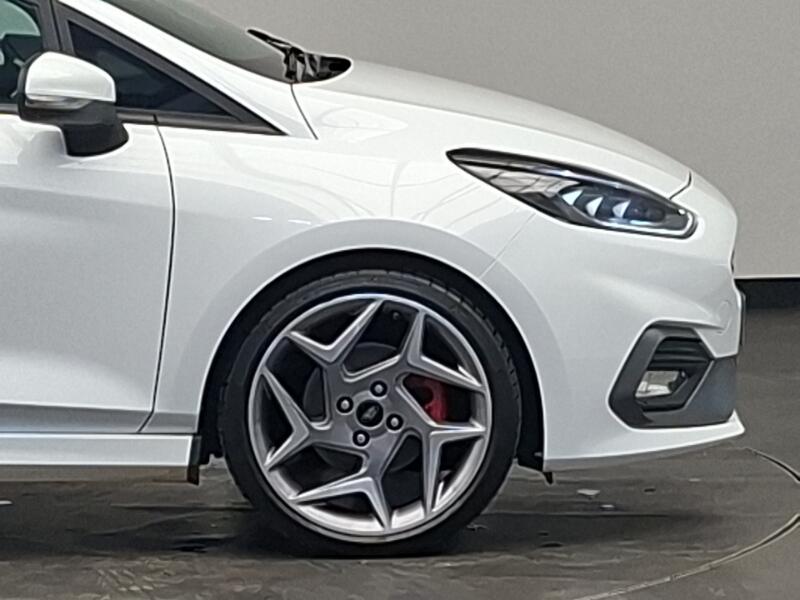 Ford Fiesta view 14