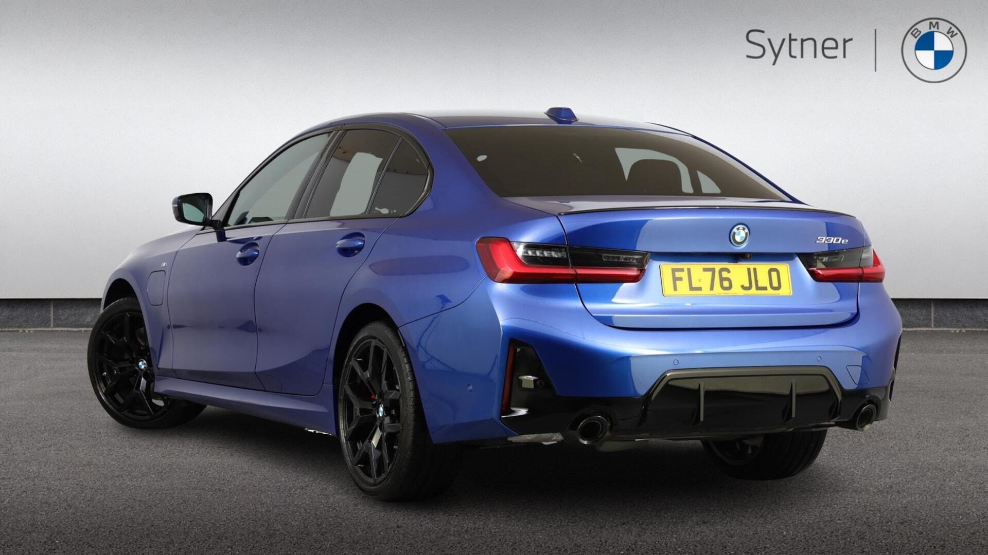 BMW 3 Series view 2