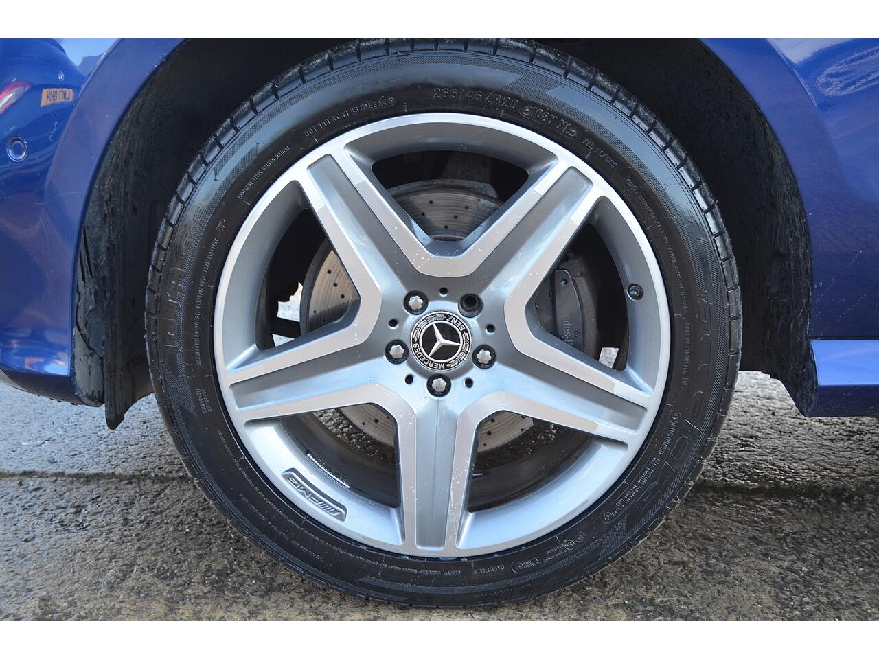 Mercedes-Benz Gle view 58