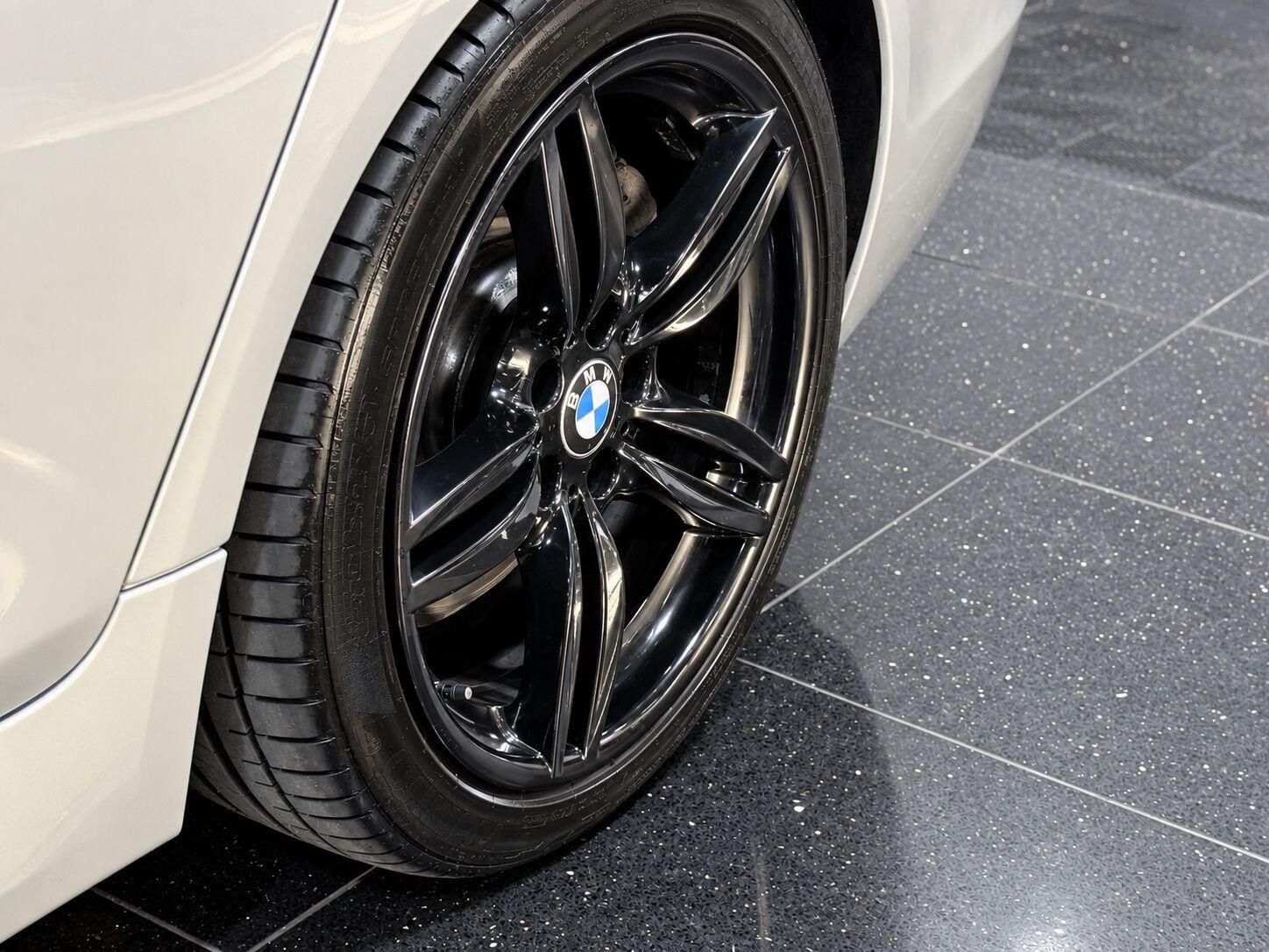 BMW 5 Series view 63