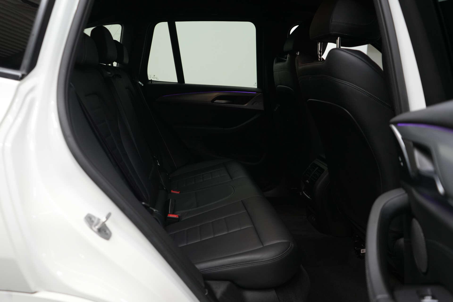 BMW X3 view 26