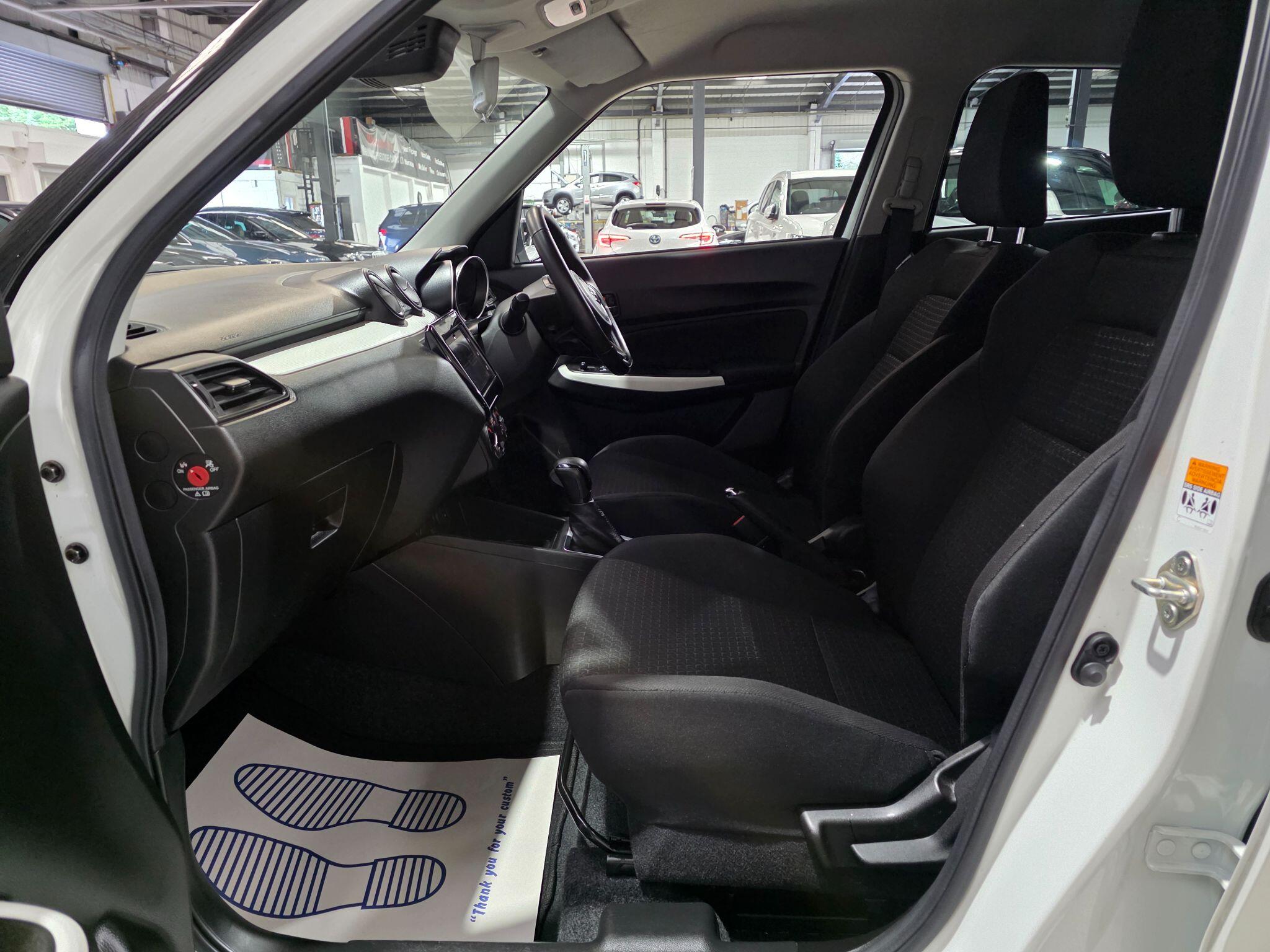 Suzuki Swift view 21