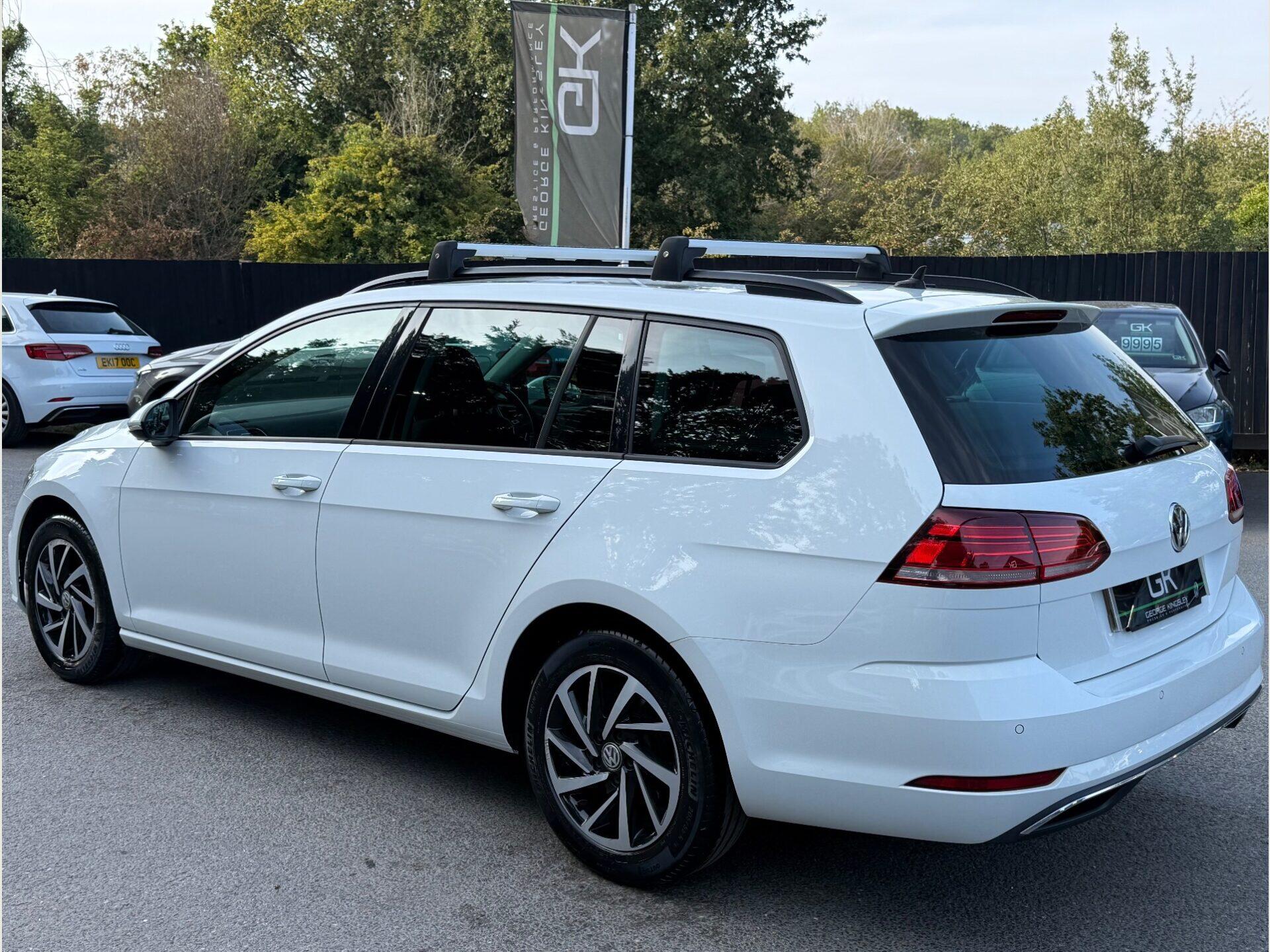 Volkswagen Golf view 2