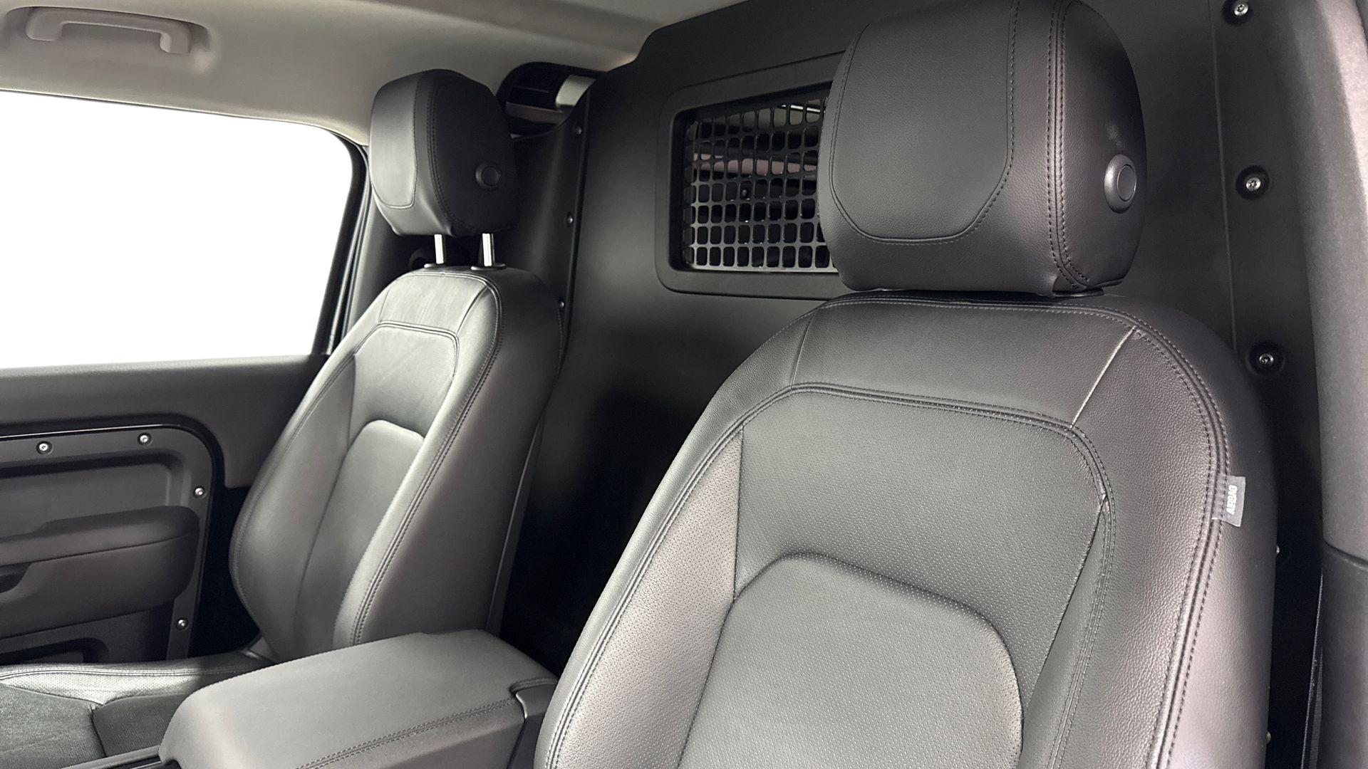 Land Rover Defender view 4