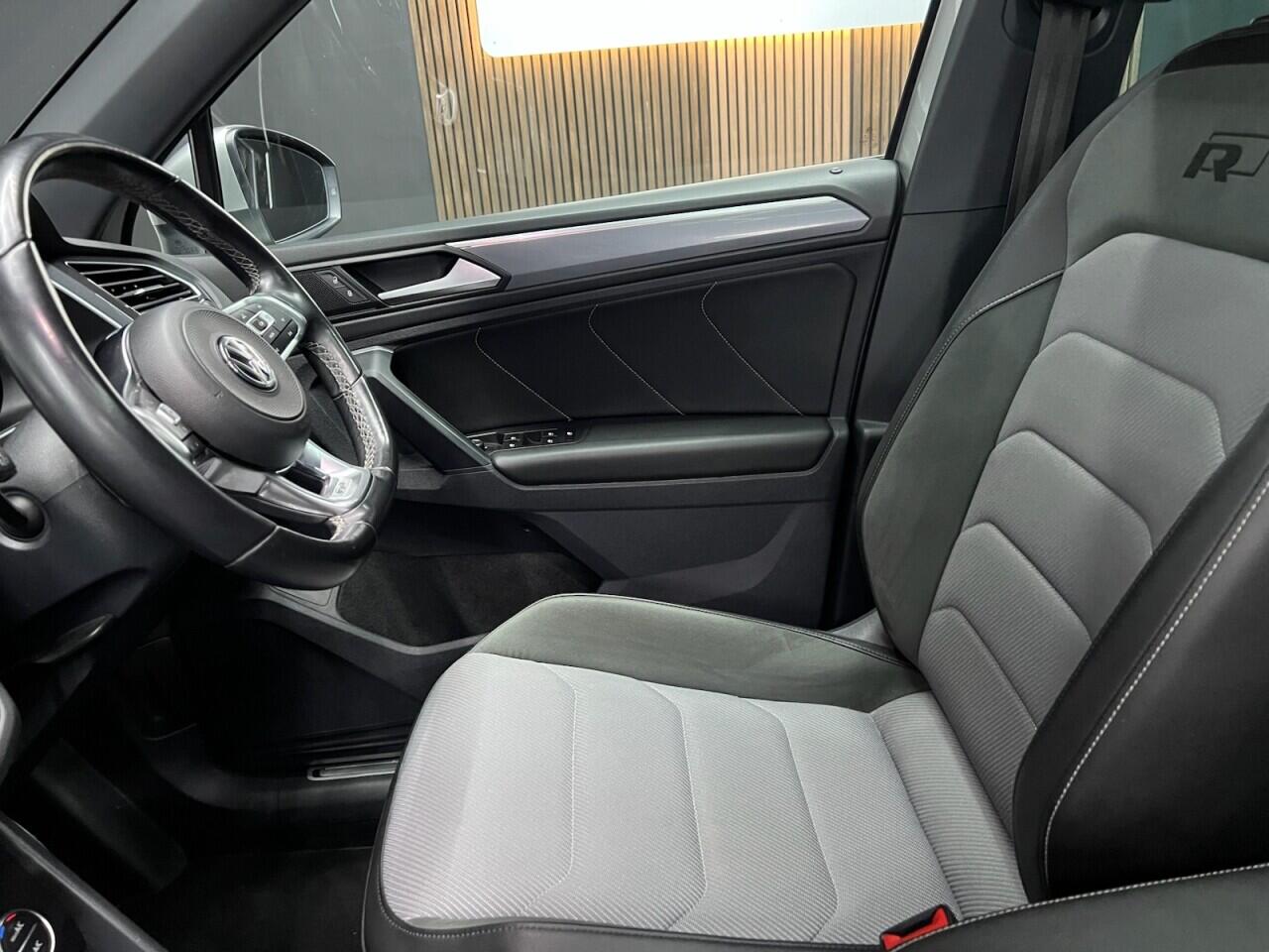 Volkswagen Tiguan view 28