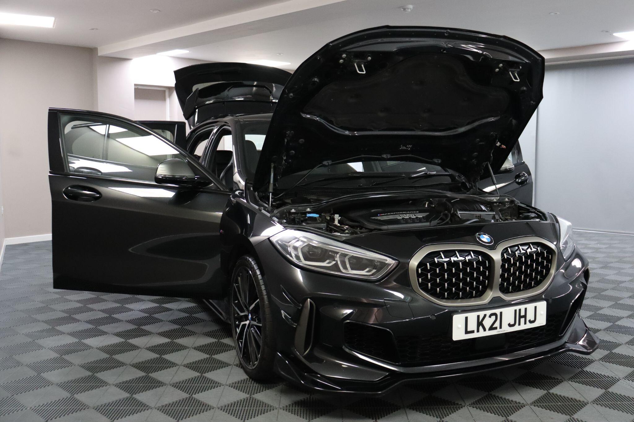 BMW 1 Series view 15