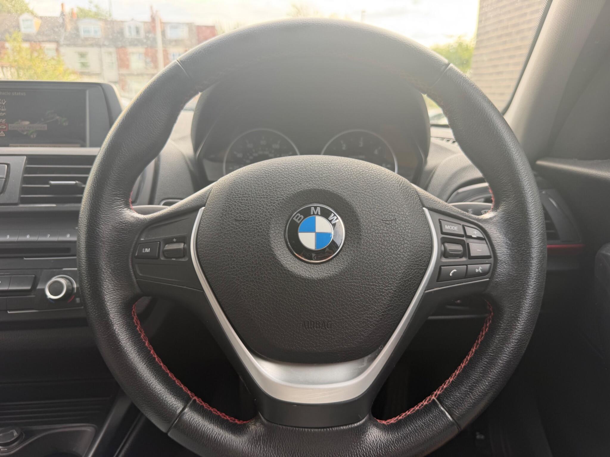 BMW 1 Series view 30
