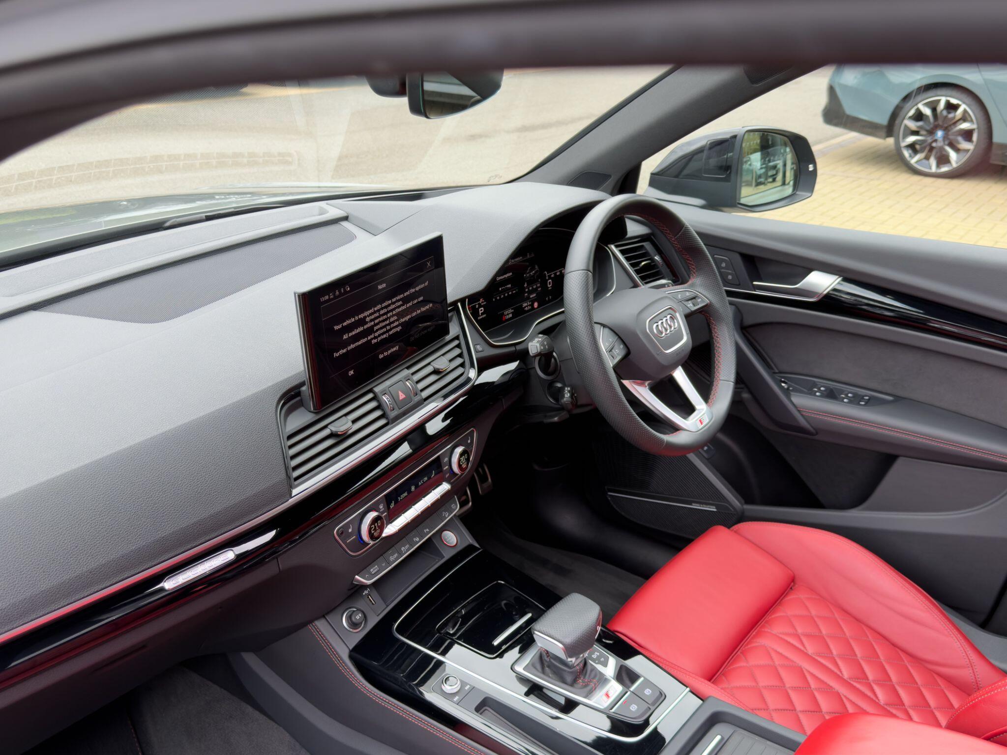 Audi Audi SQ5 view 10