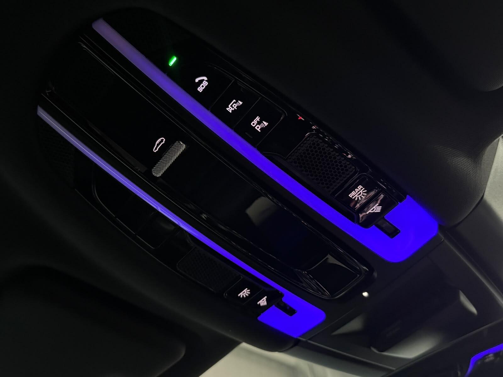 Porsche Cayenne view 27
