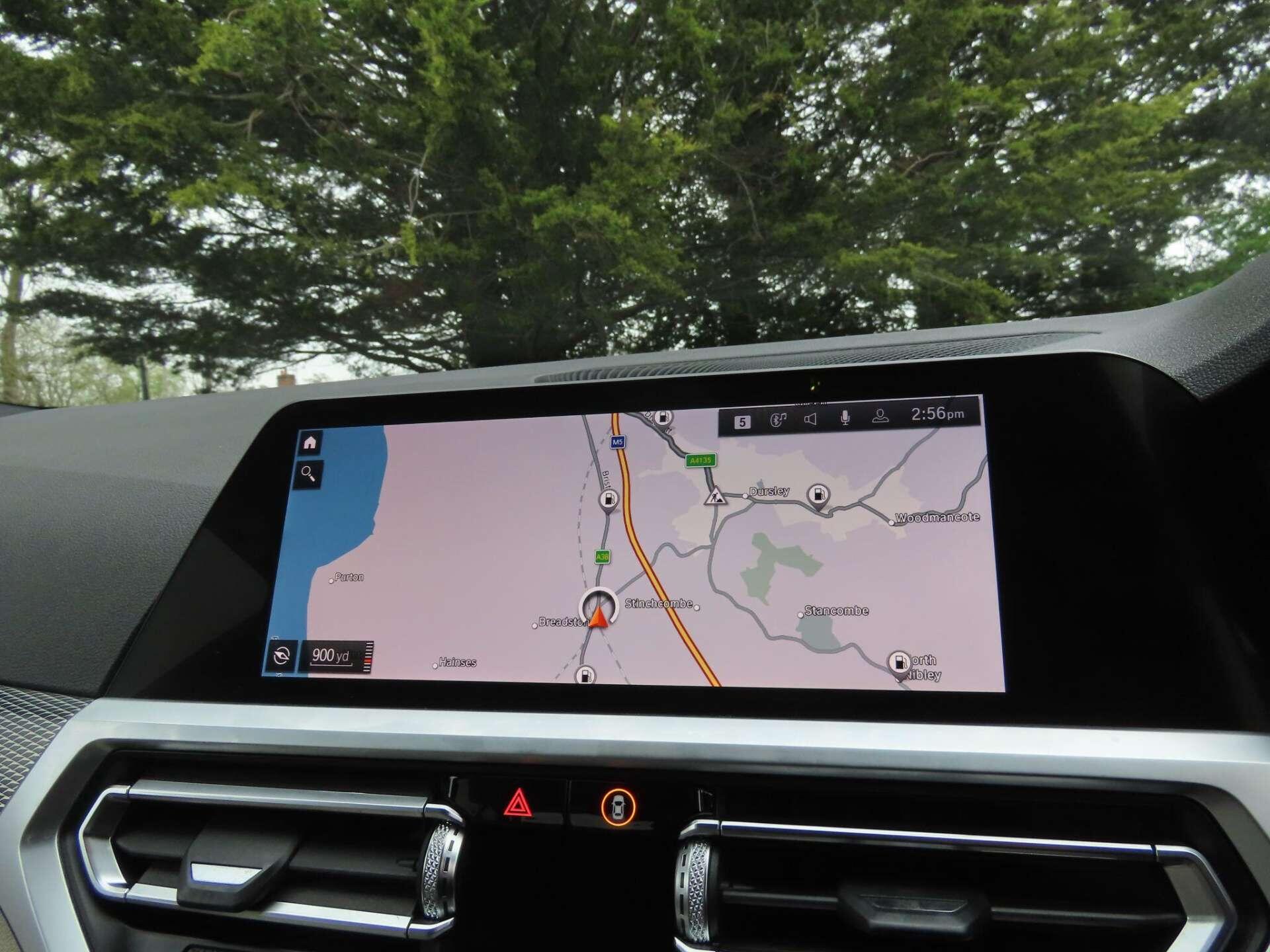 BMW 3 Series view 11