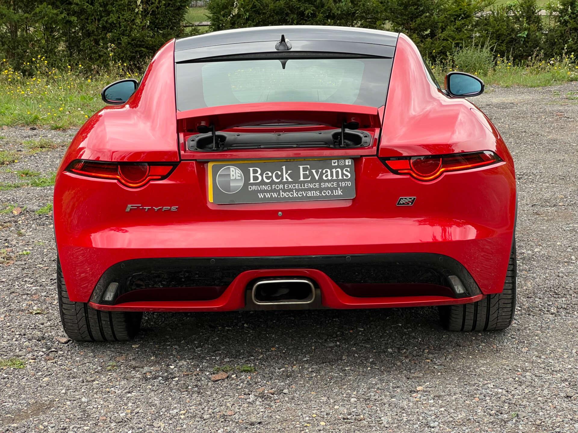 Jaguar F-Type view 8