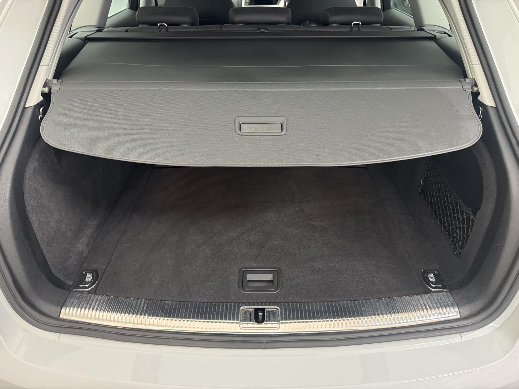 Audi A4 Avant view 95