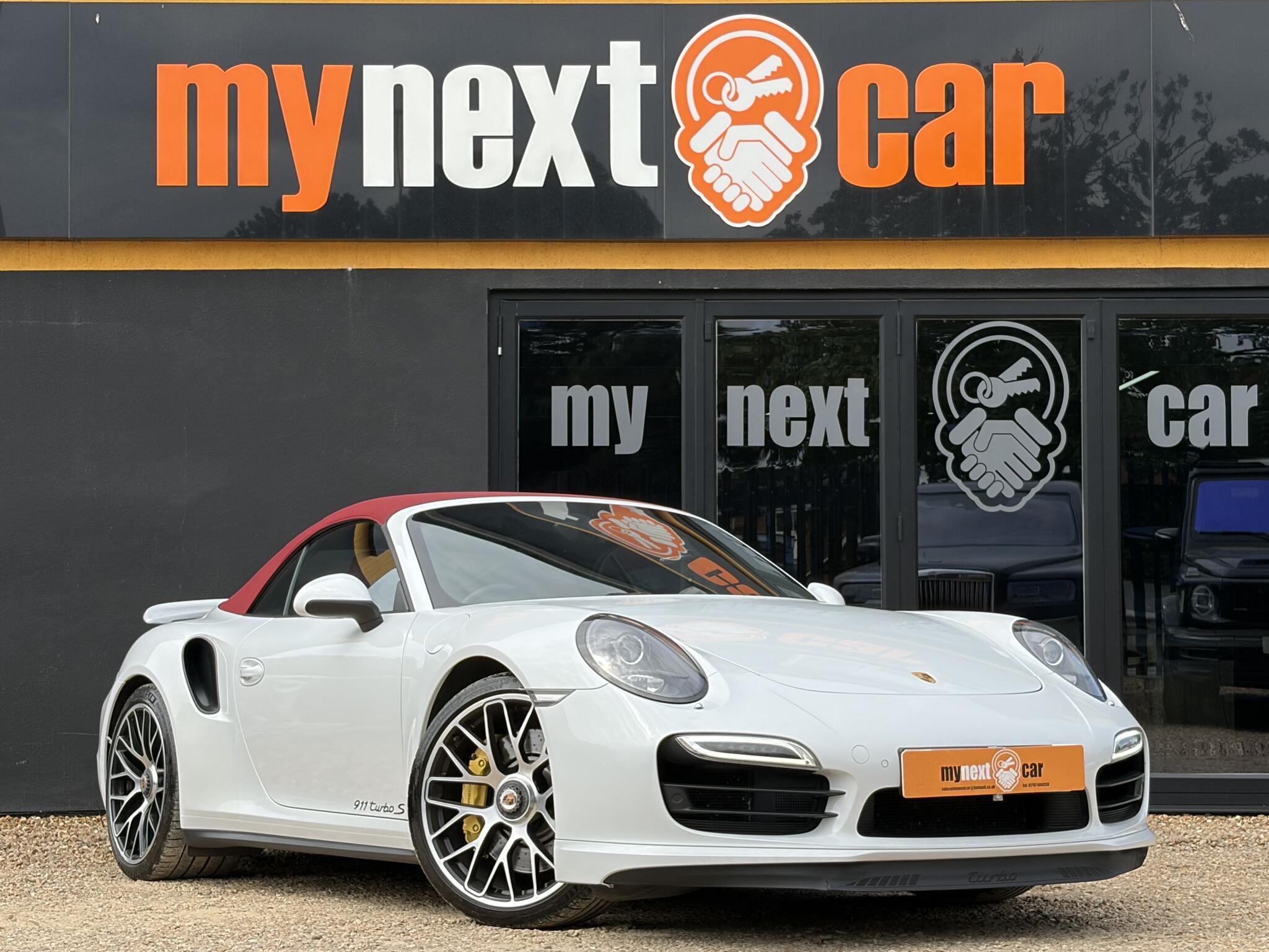Porsche 911 view 2