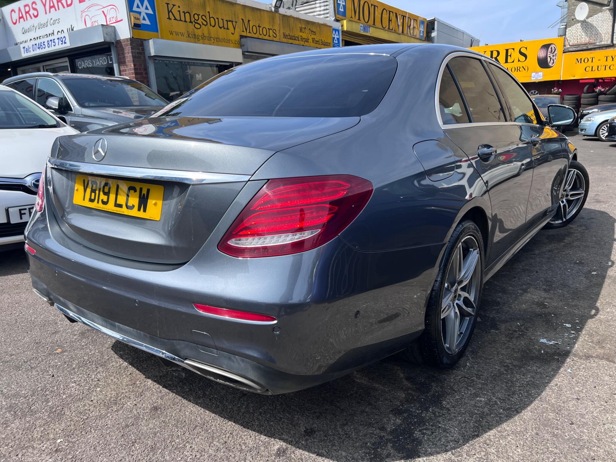 Mercedes-Benz E Class view 11