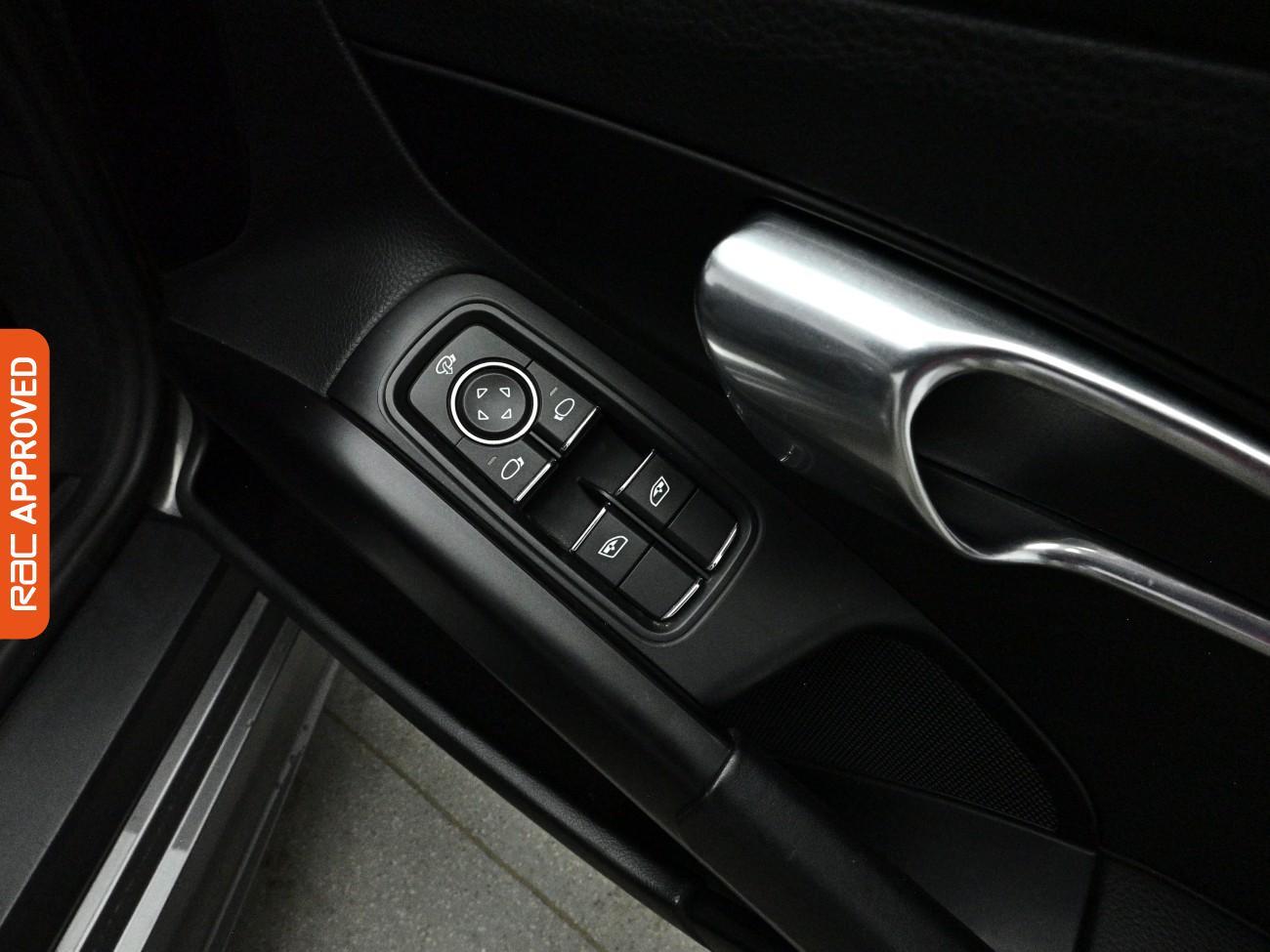 Porsche Boxster view 35