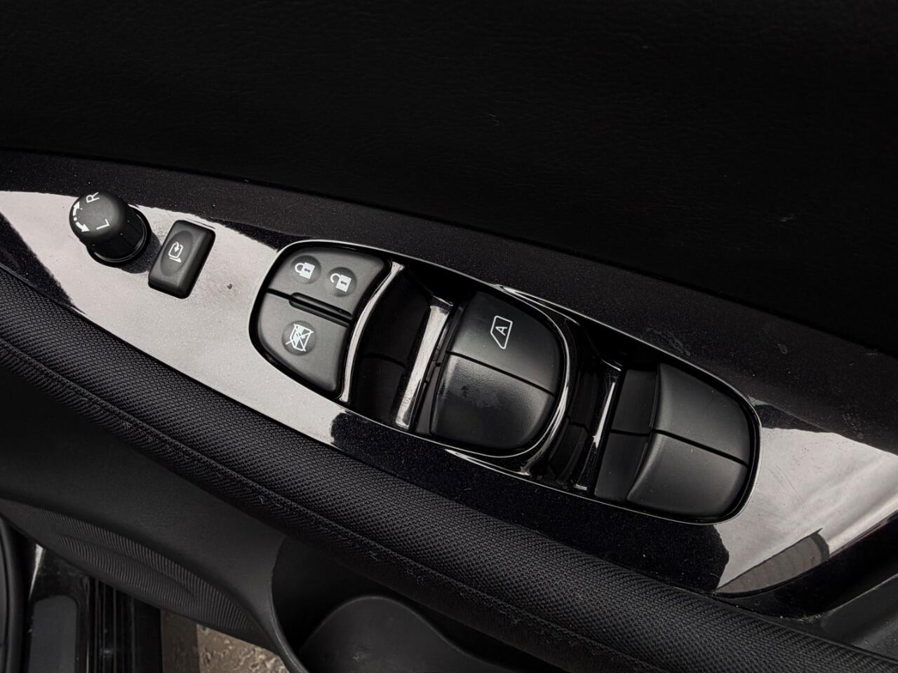 Nissan Leaf view 17
