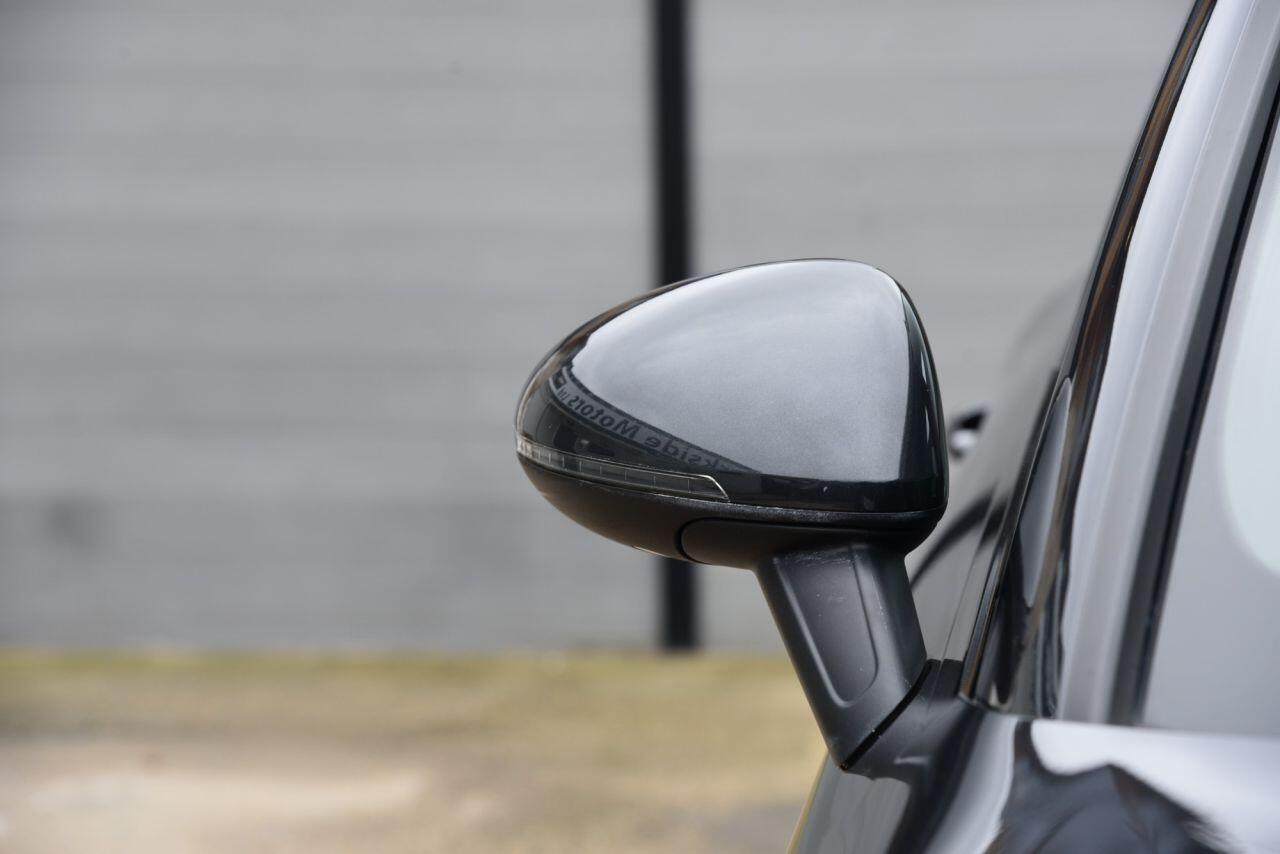 Porsche Macan view 15
