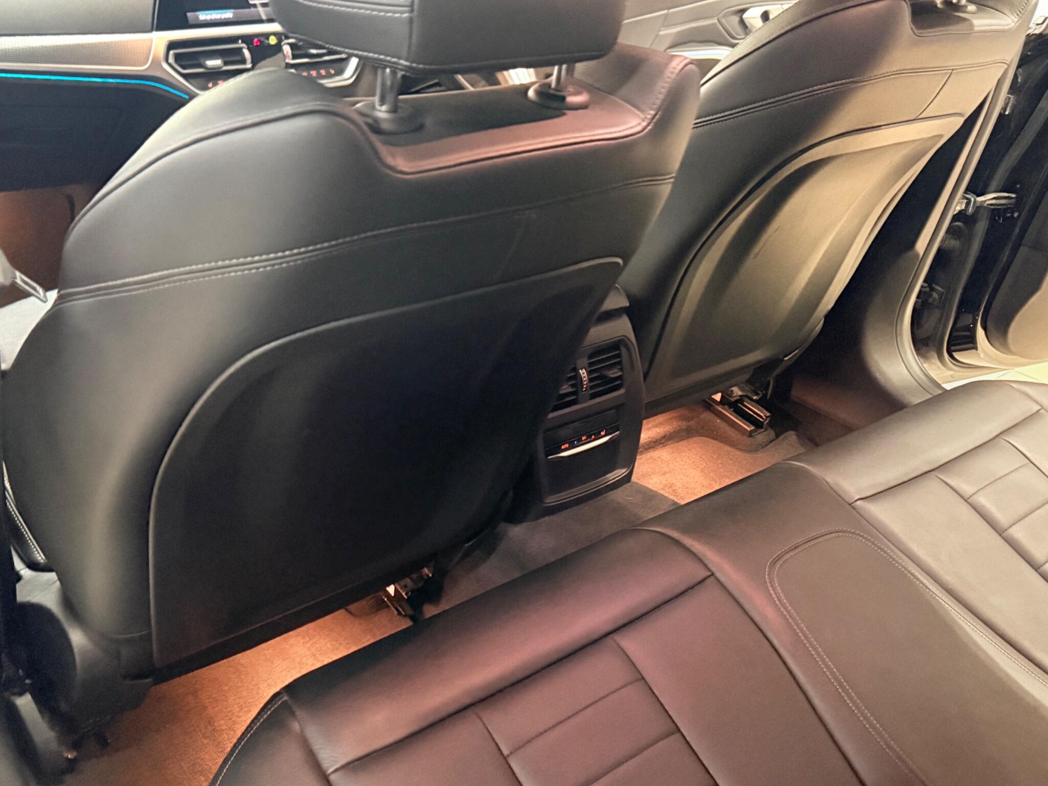 BMW 3 Series view 45