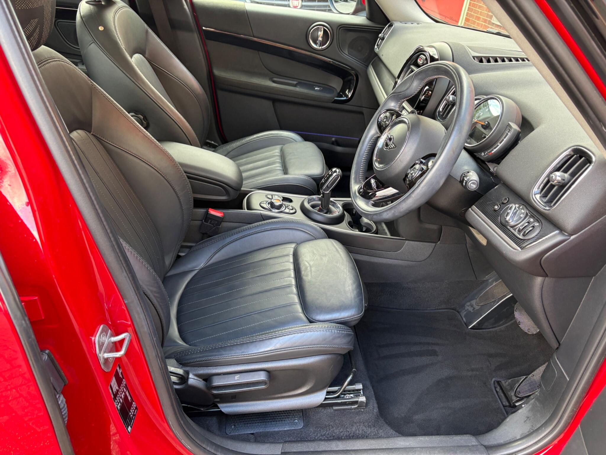 Mini Countryman view 12