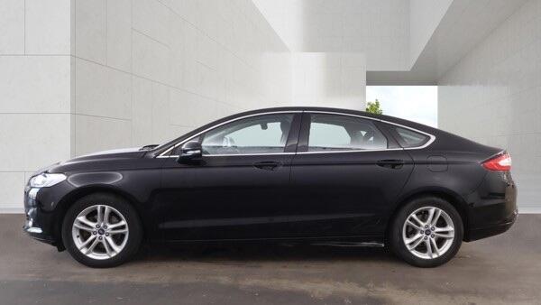 Ford Mondeo view 7