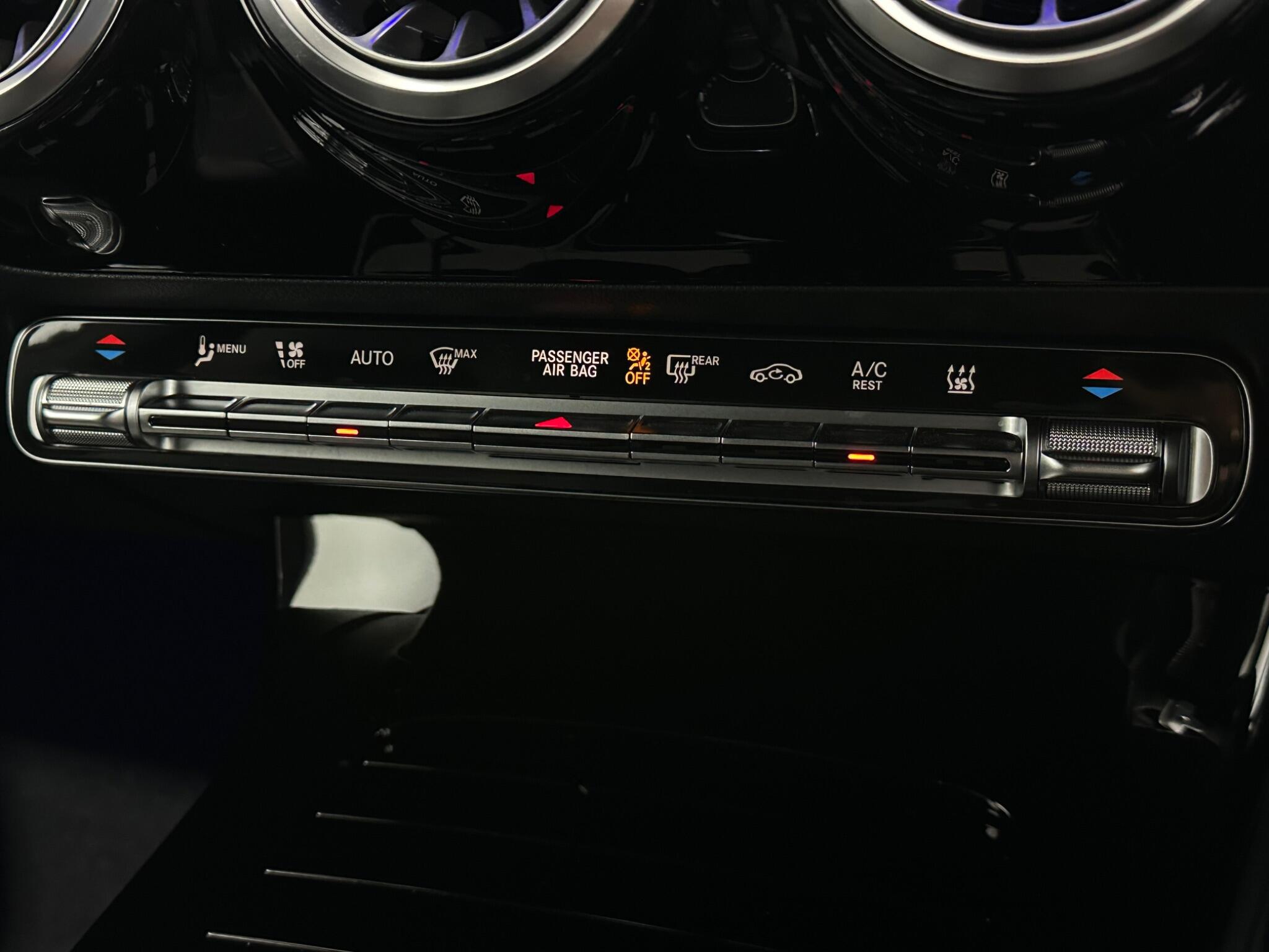 Mercedes-Benz Cla view 23