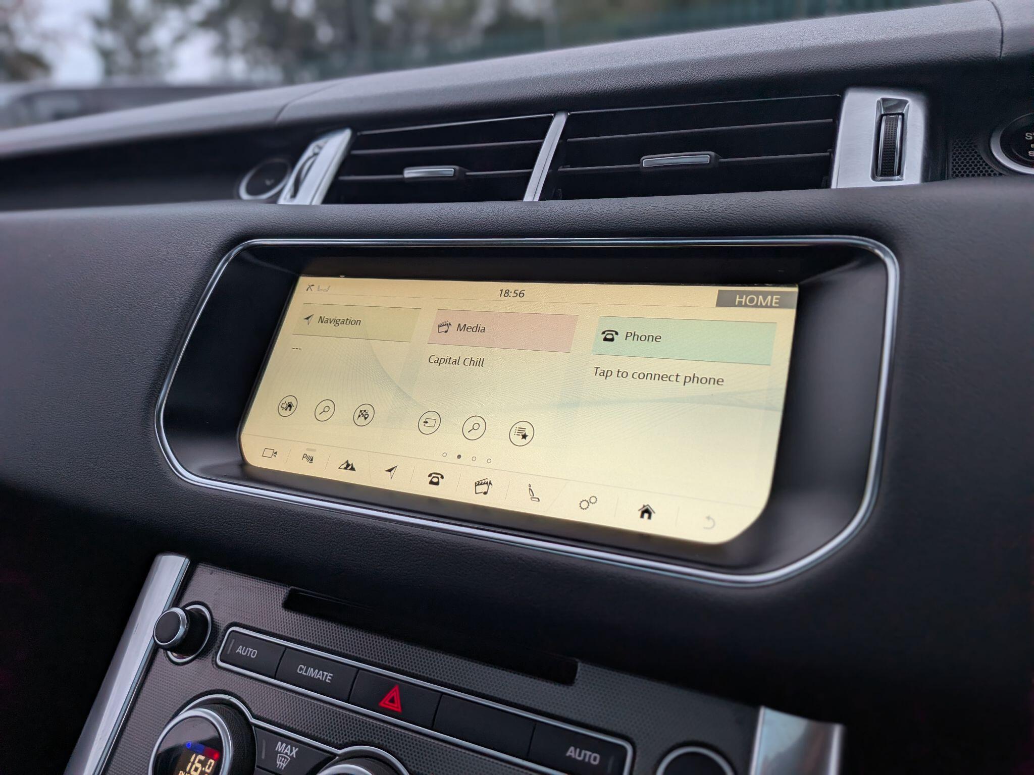 Land Rover Range Rover Sport view 43