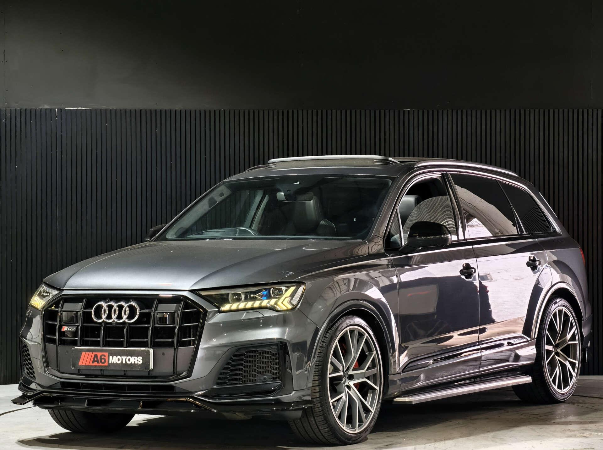 Audi SQ7 view 13