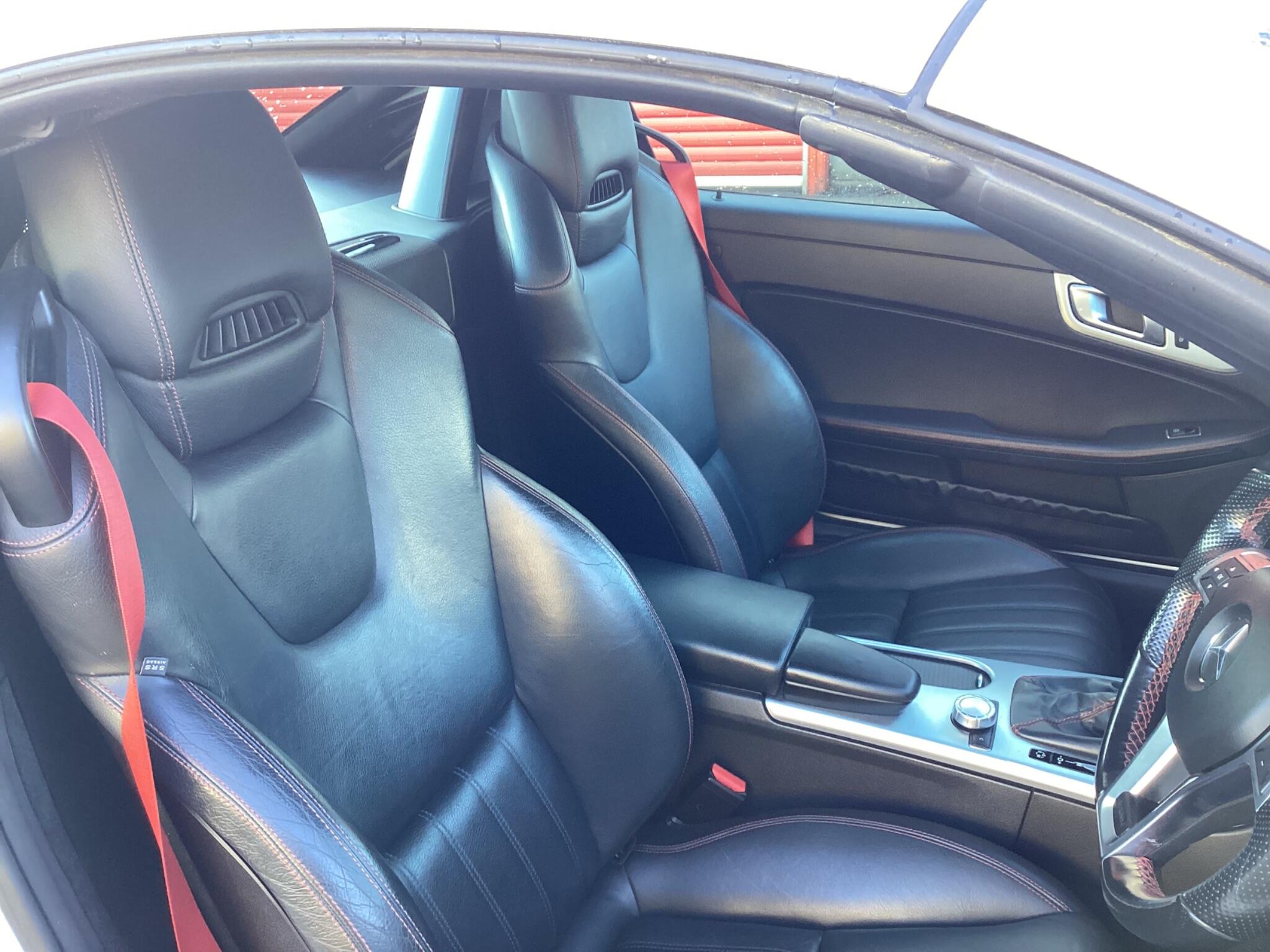 Mercedes-Benz SLK view 18