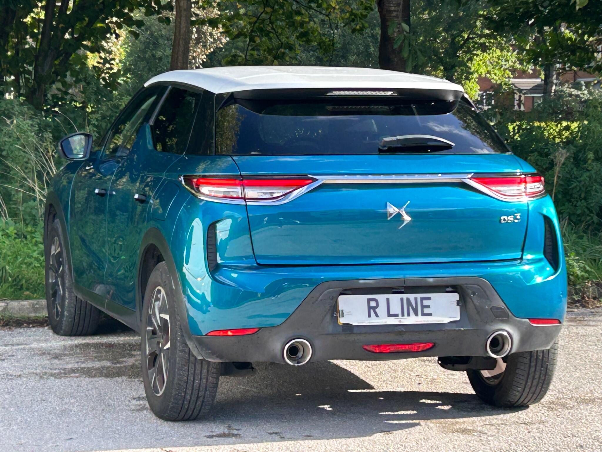 DS Automobiles DS 3 Crossback view 11