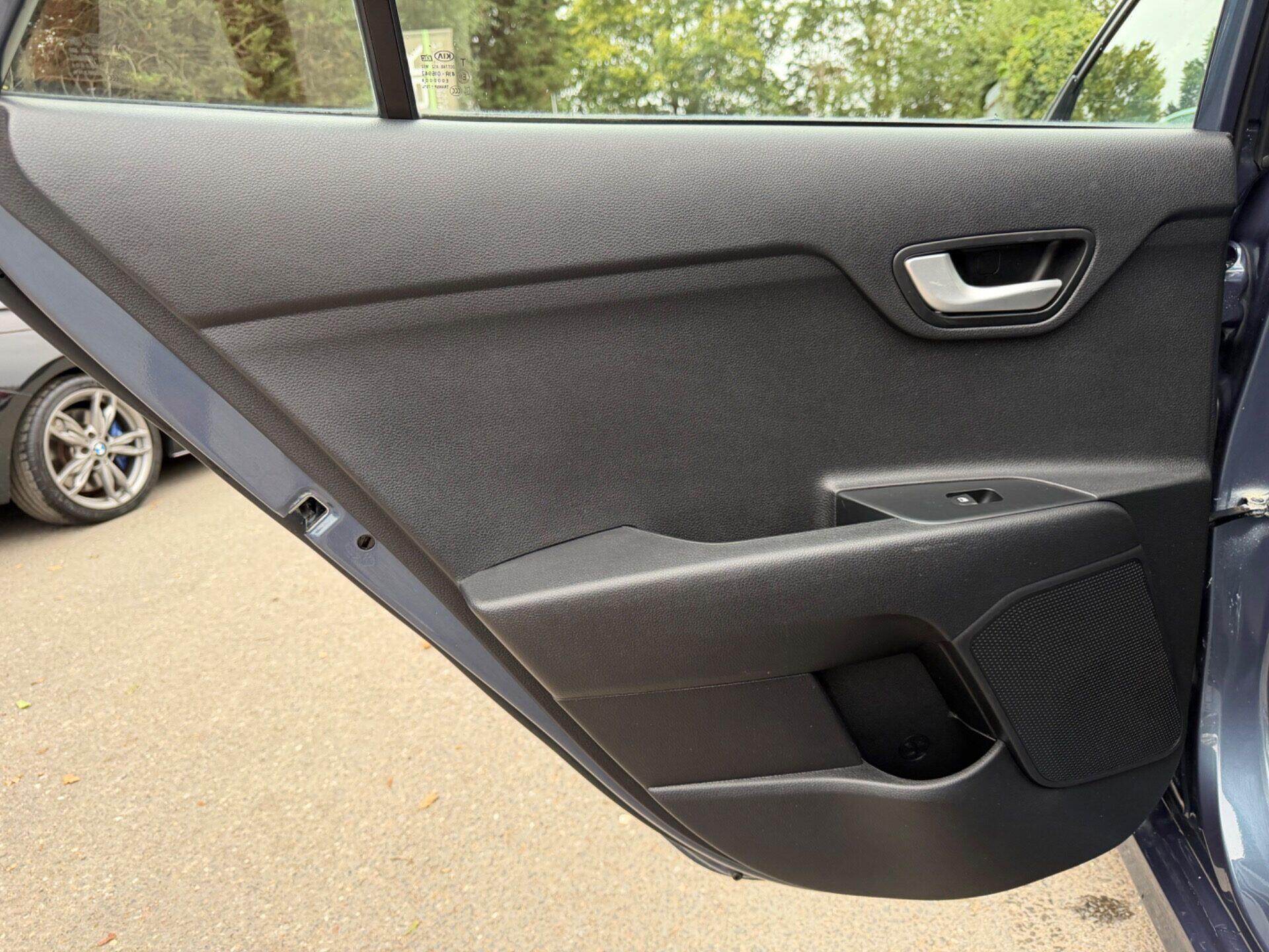 Kia Rio view 29