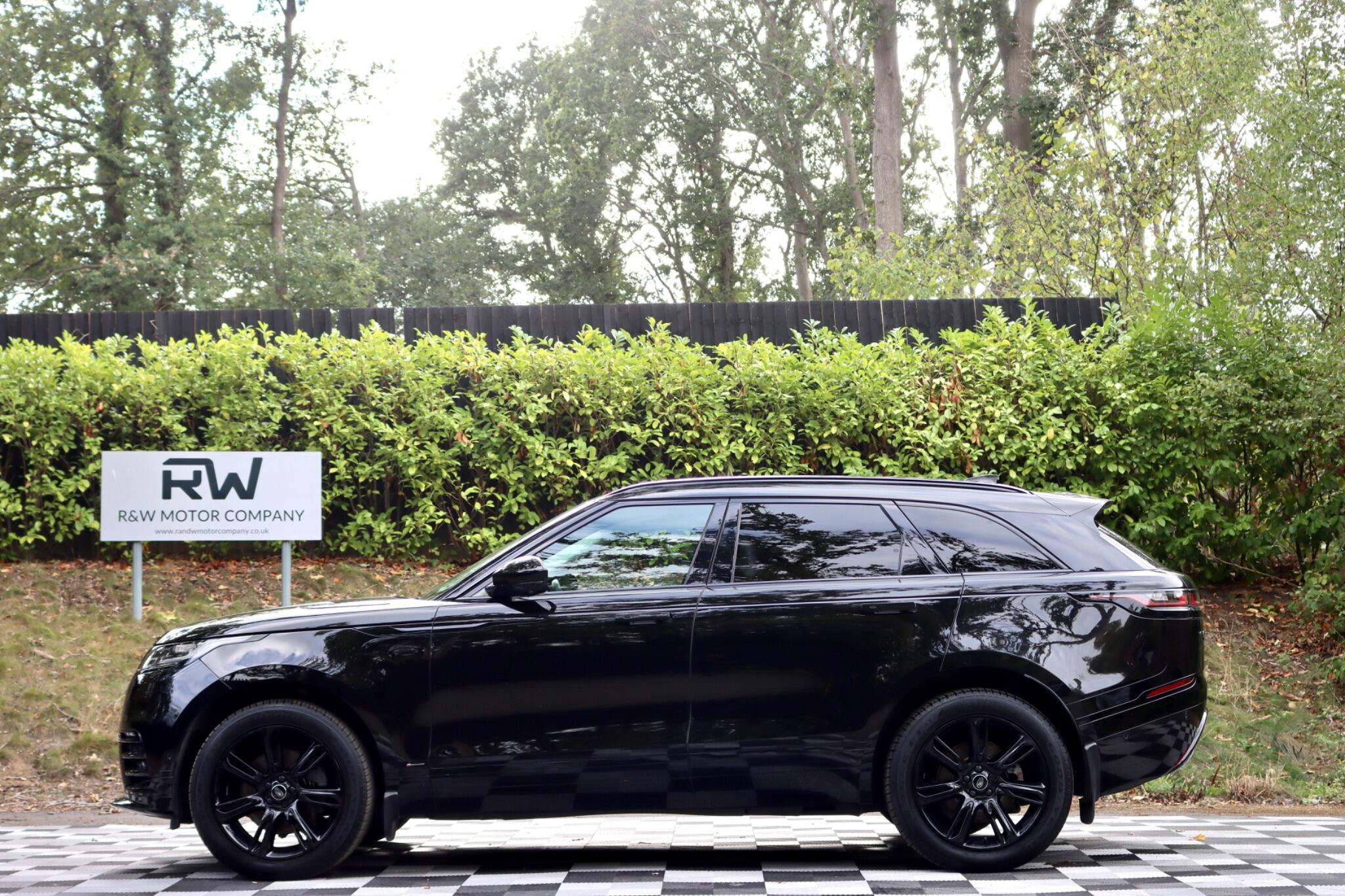 Land Rover Range Rover Velar view 15