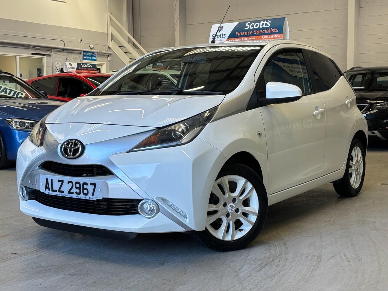 Toyota Aygo view 3