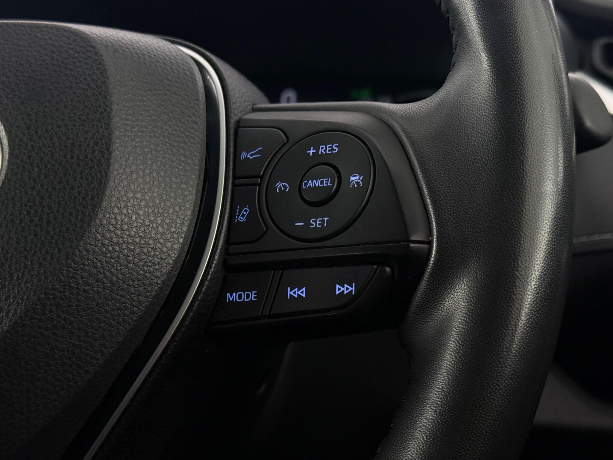 Toyota Rav4 view 16