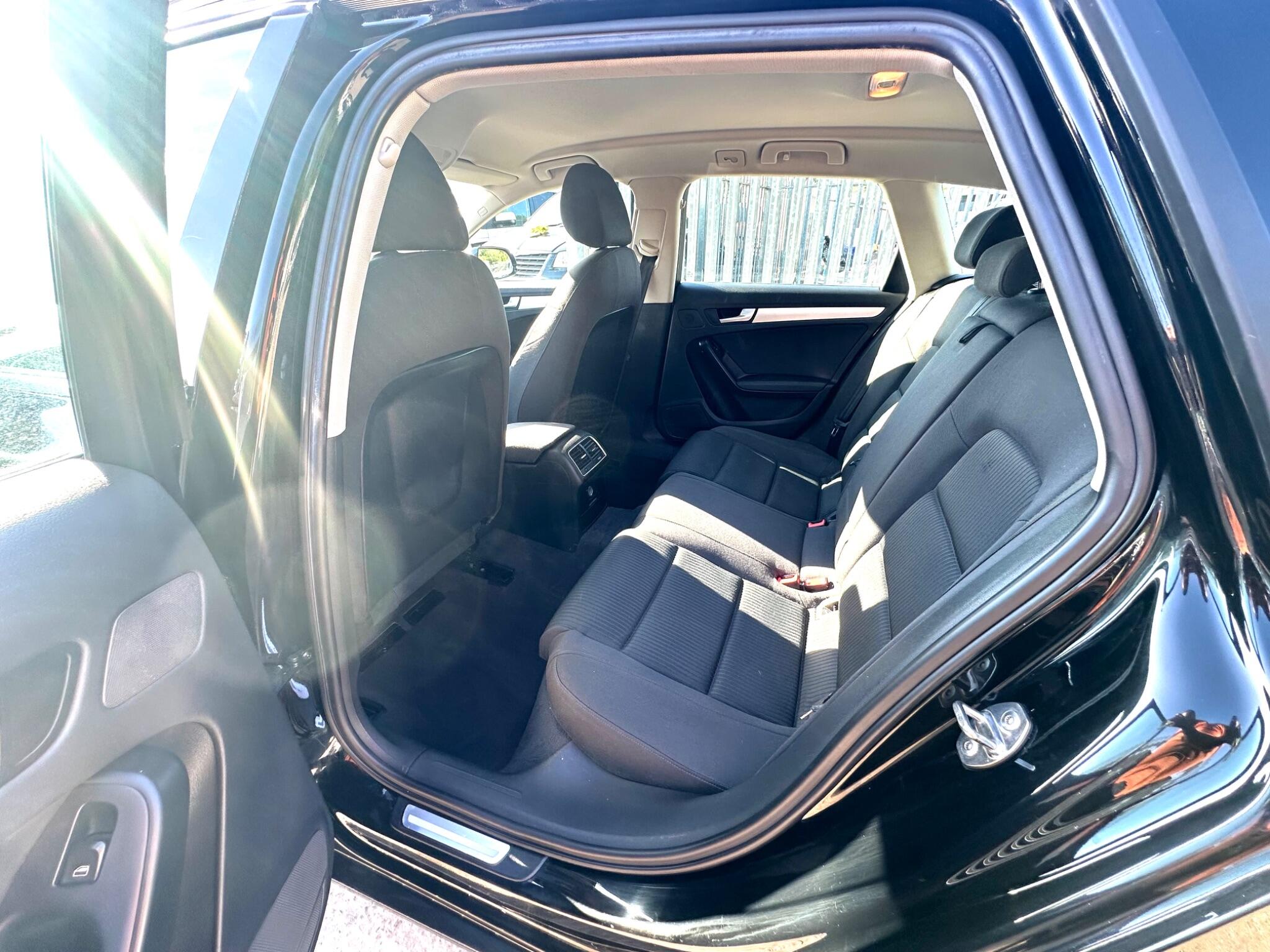 Audi A4 Avant view 46