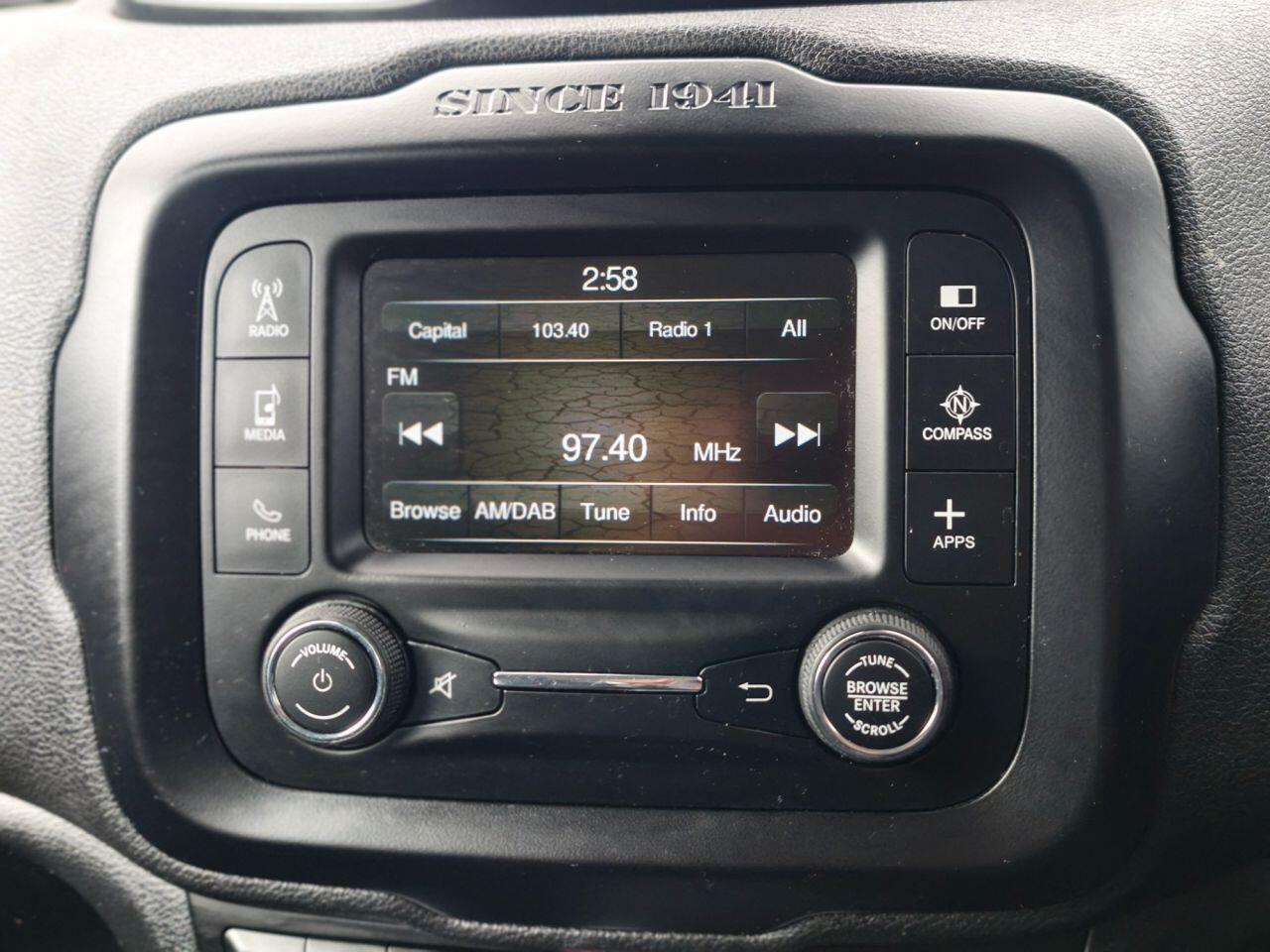 Jeep Renegade view 18