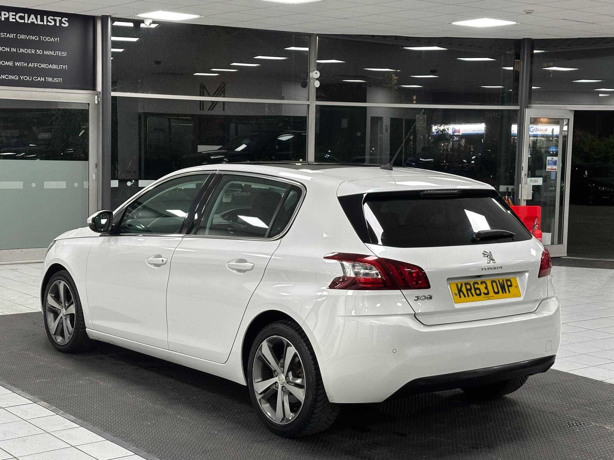 Peugeot 308 view 10