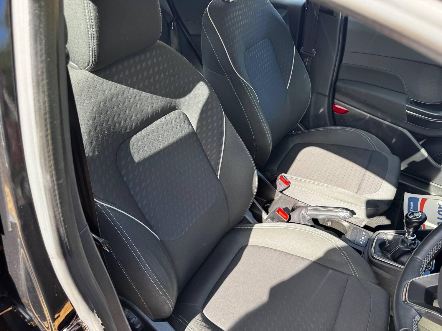 Ford Fiesta view 20