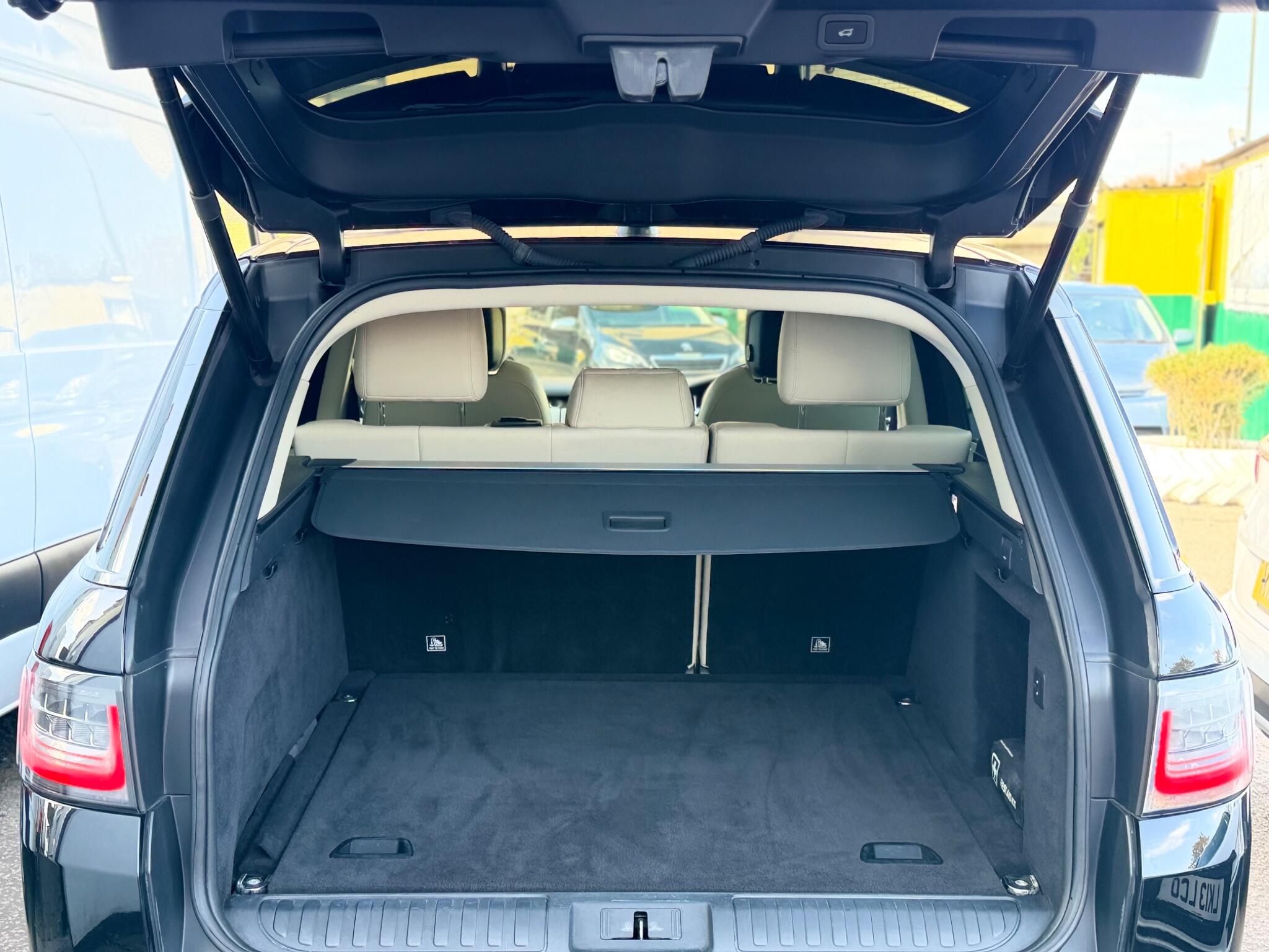 Land Rover Range Rover Sport view 29