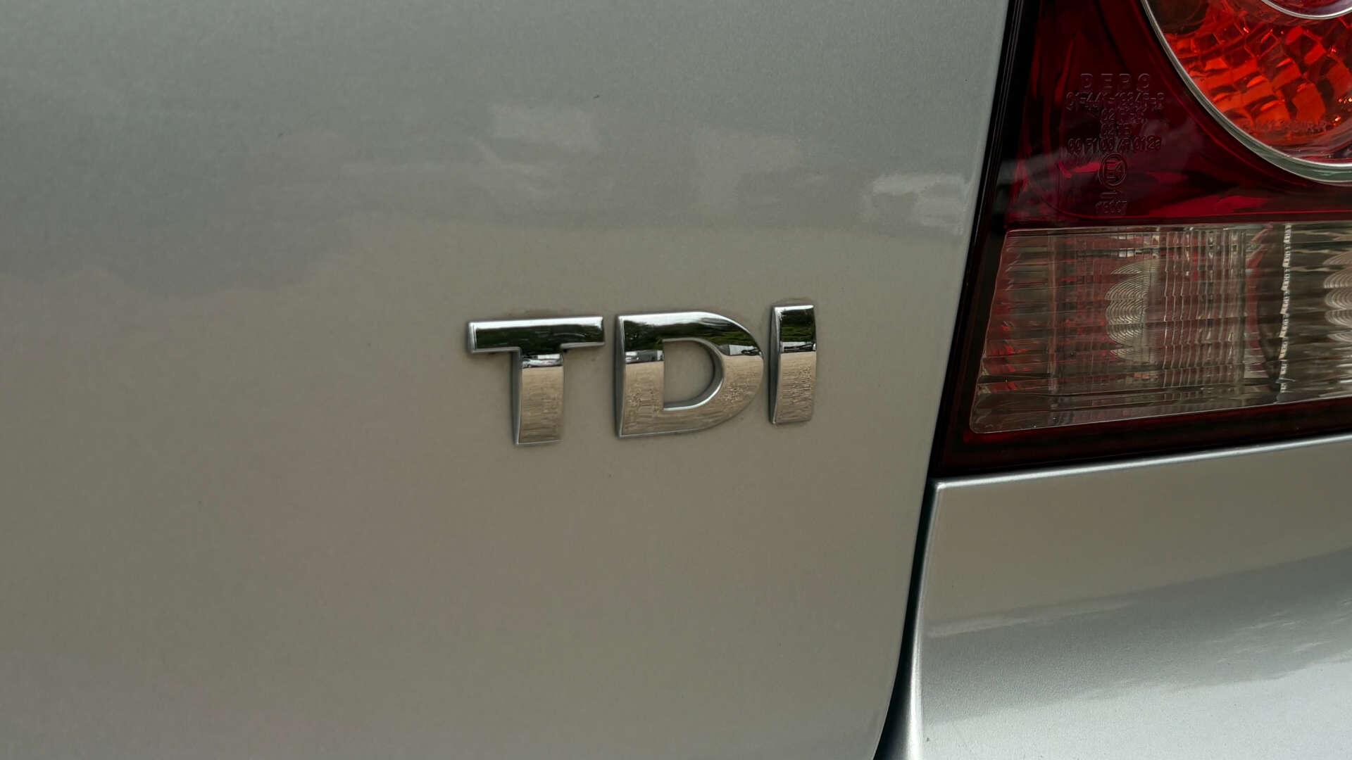 Volkswagen Polo view 35
