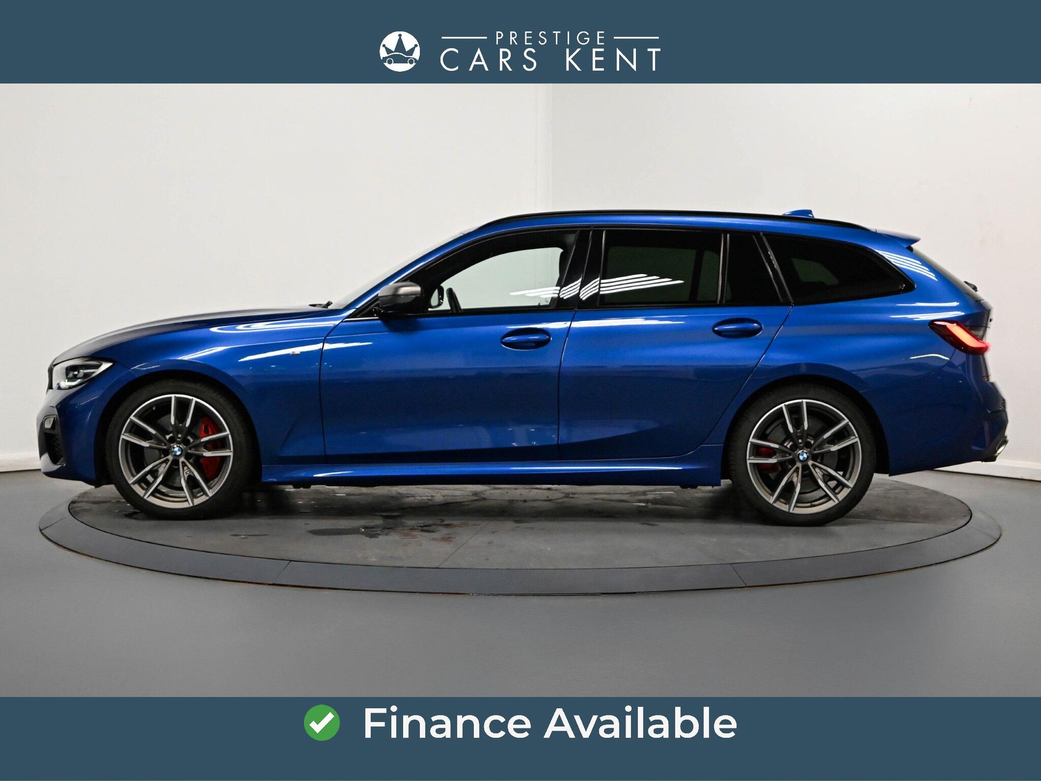 BMW 3 Series view 4