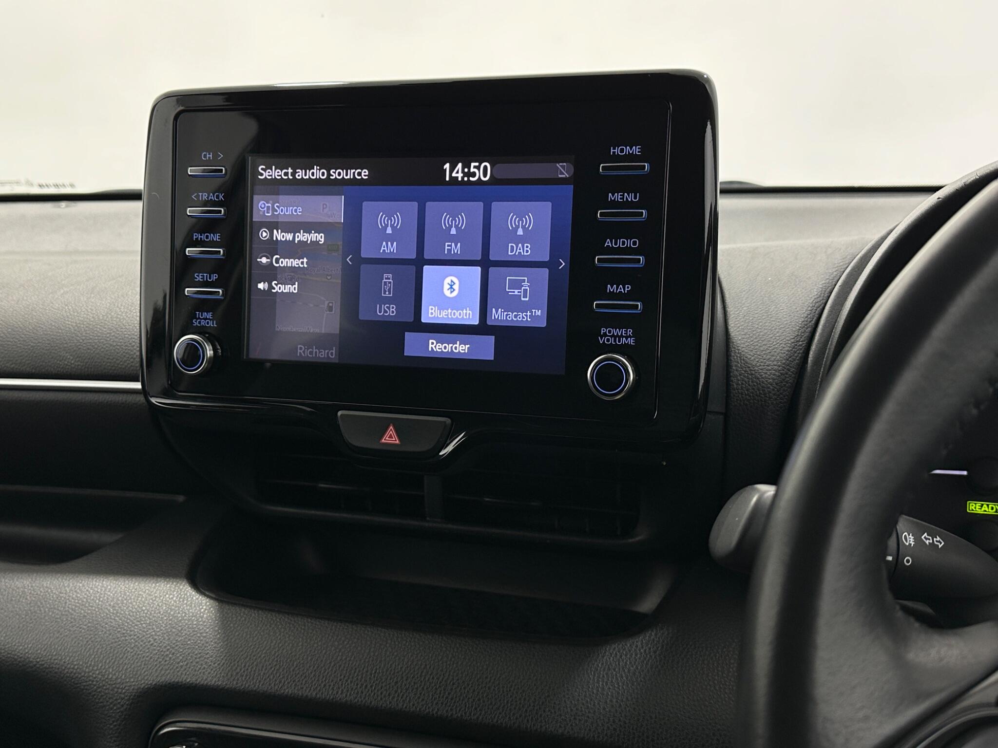 Toyota Yaris view 24